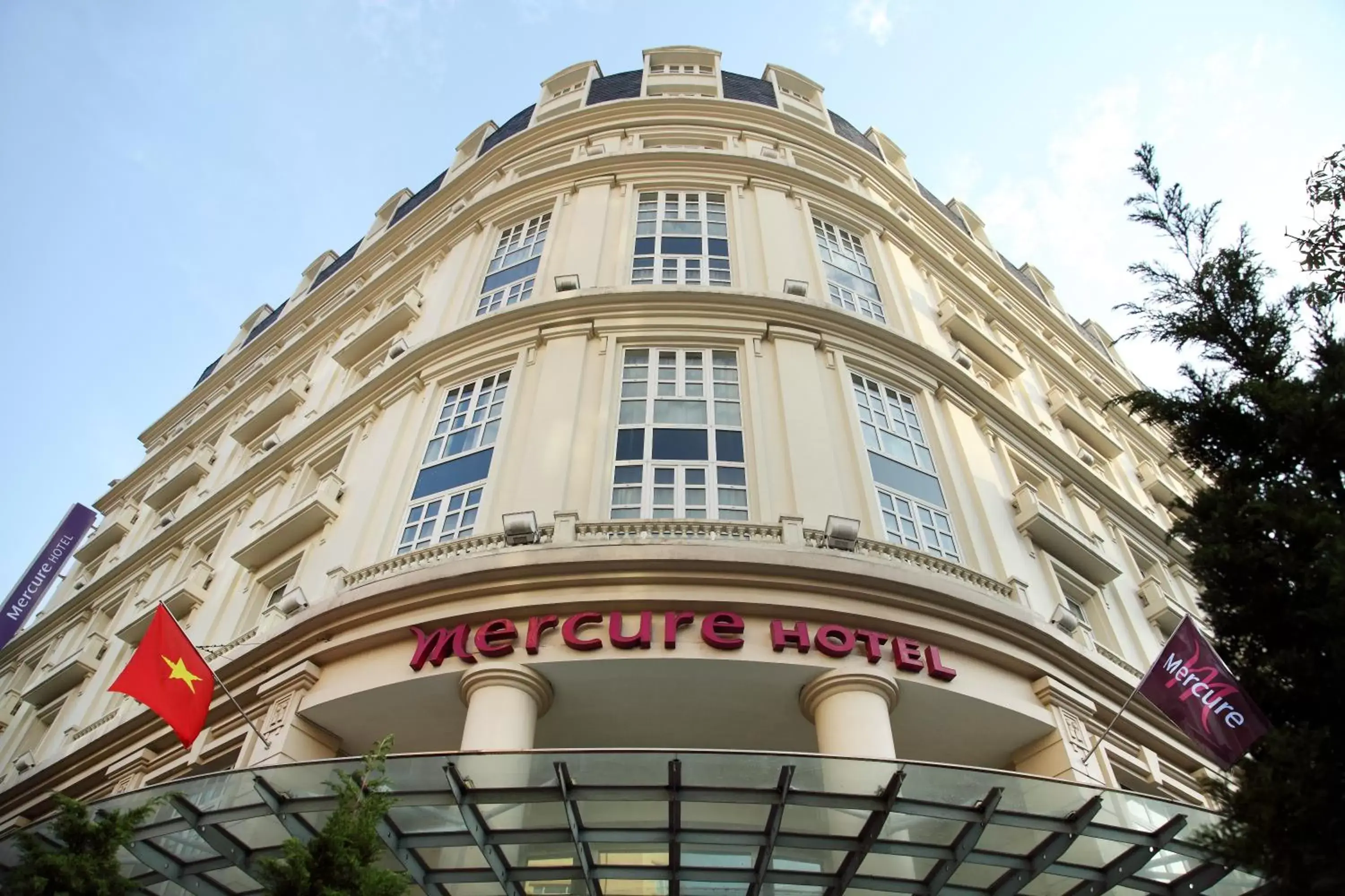 Facade/entrance, Property Building in Mercure Hanoi La Gare Hotel