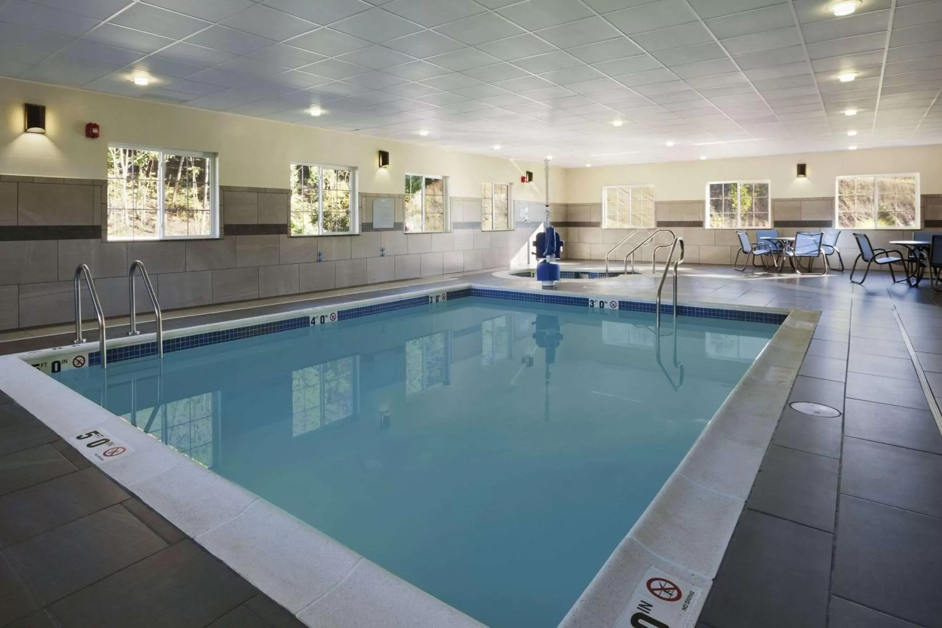 On site, Swimming Pool in Microtel Inn & Suites by Wyndham Wilkes Barre