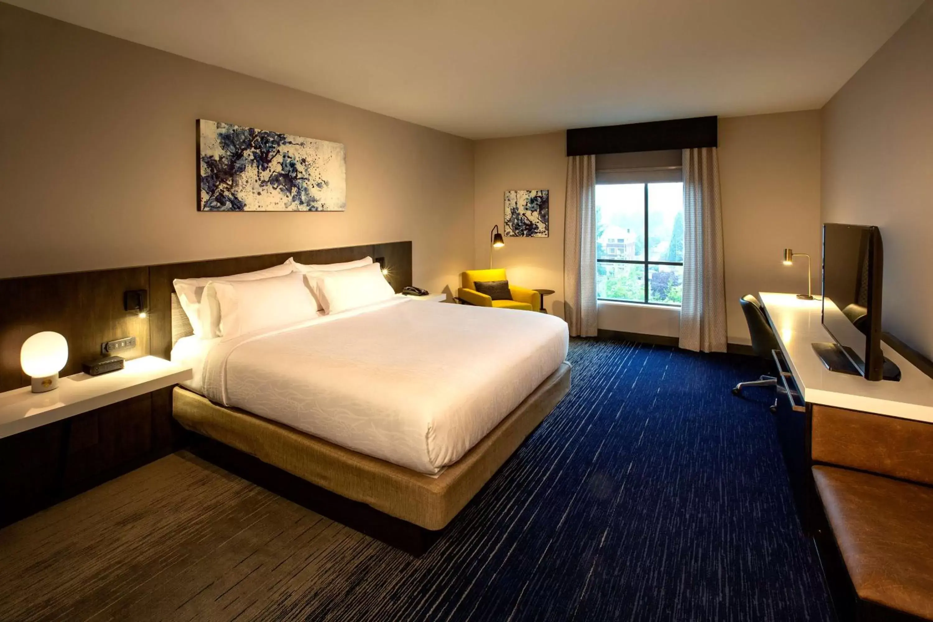Bedroom in Hilton Garden Inn Redmond Town Center, Wa