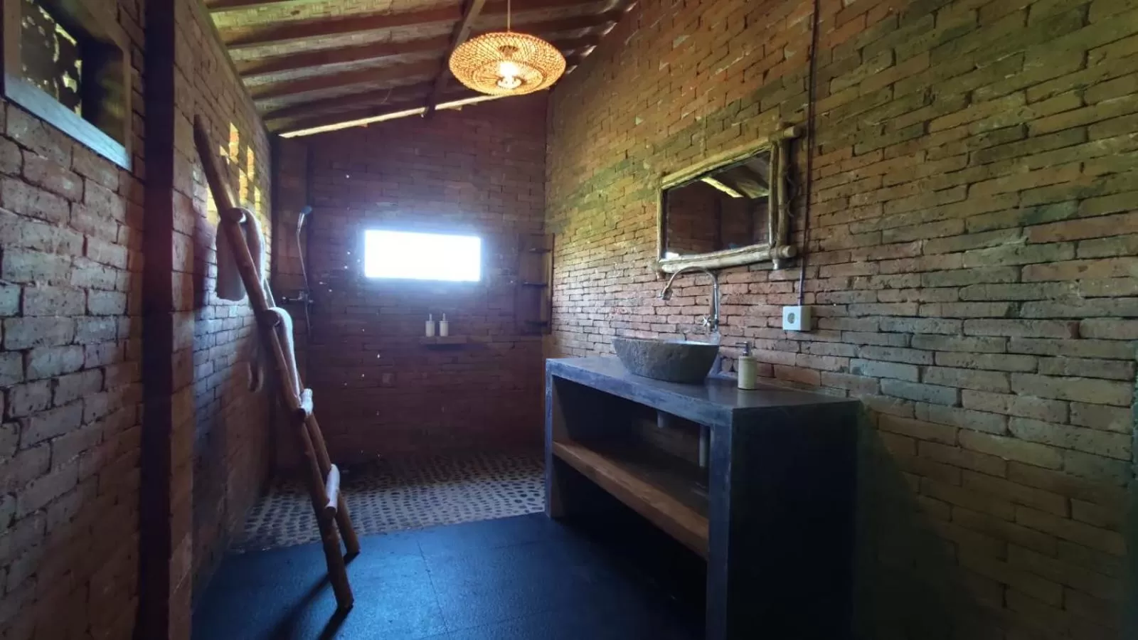 Bathroom in Tanah Damai Hotel