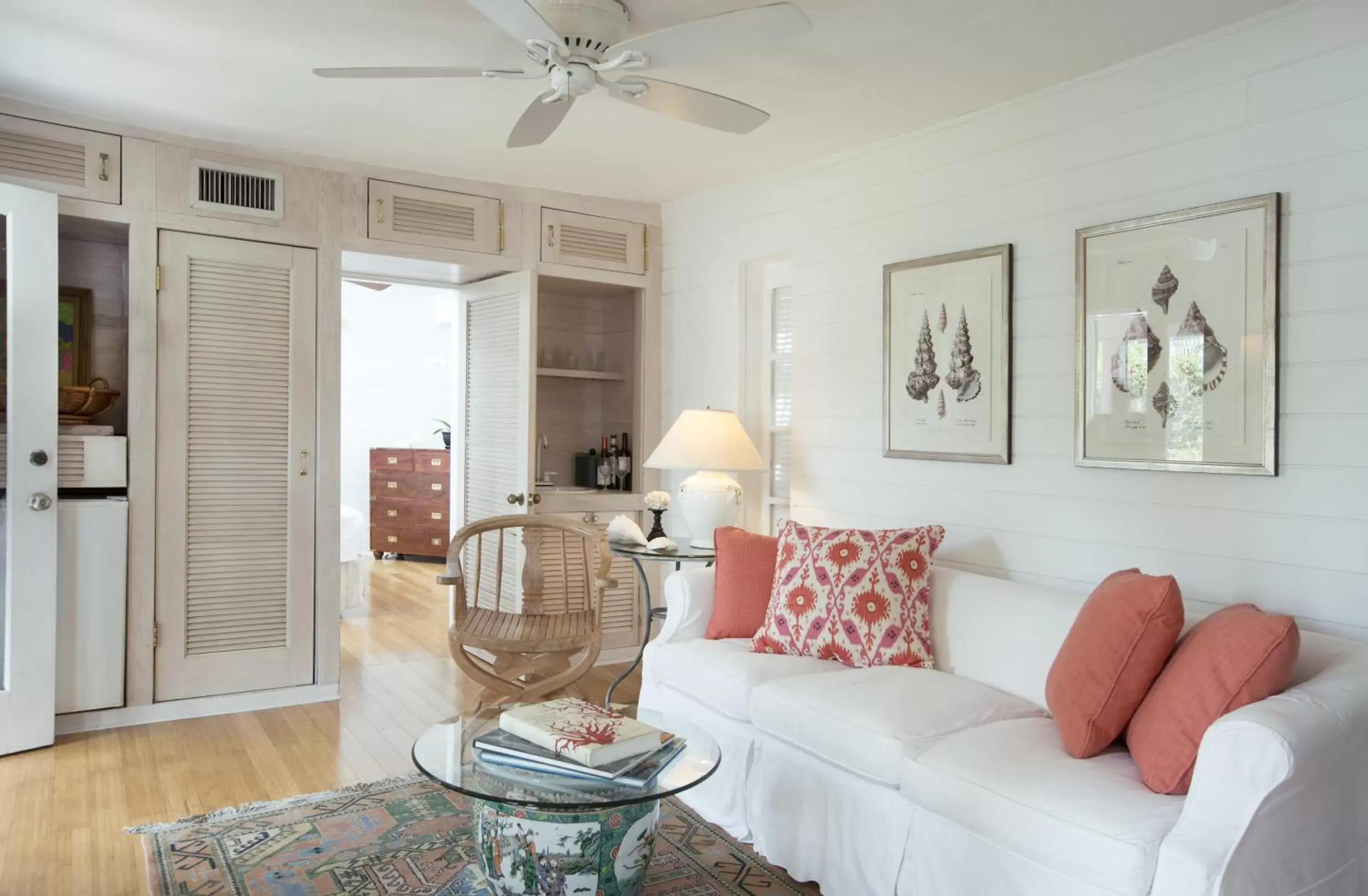 Living room, Seating Area in Simonton Court Historic Inn & Cottages