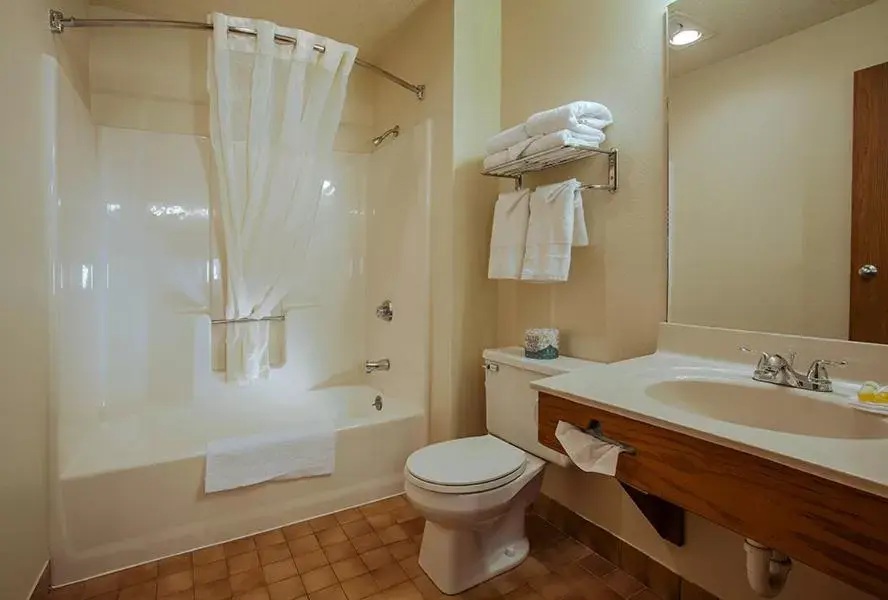 Bathroom in Natura Treescape Resort