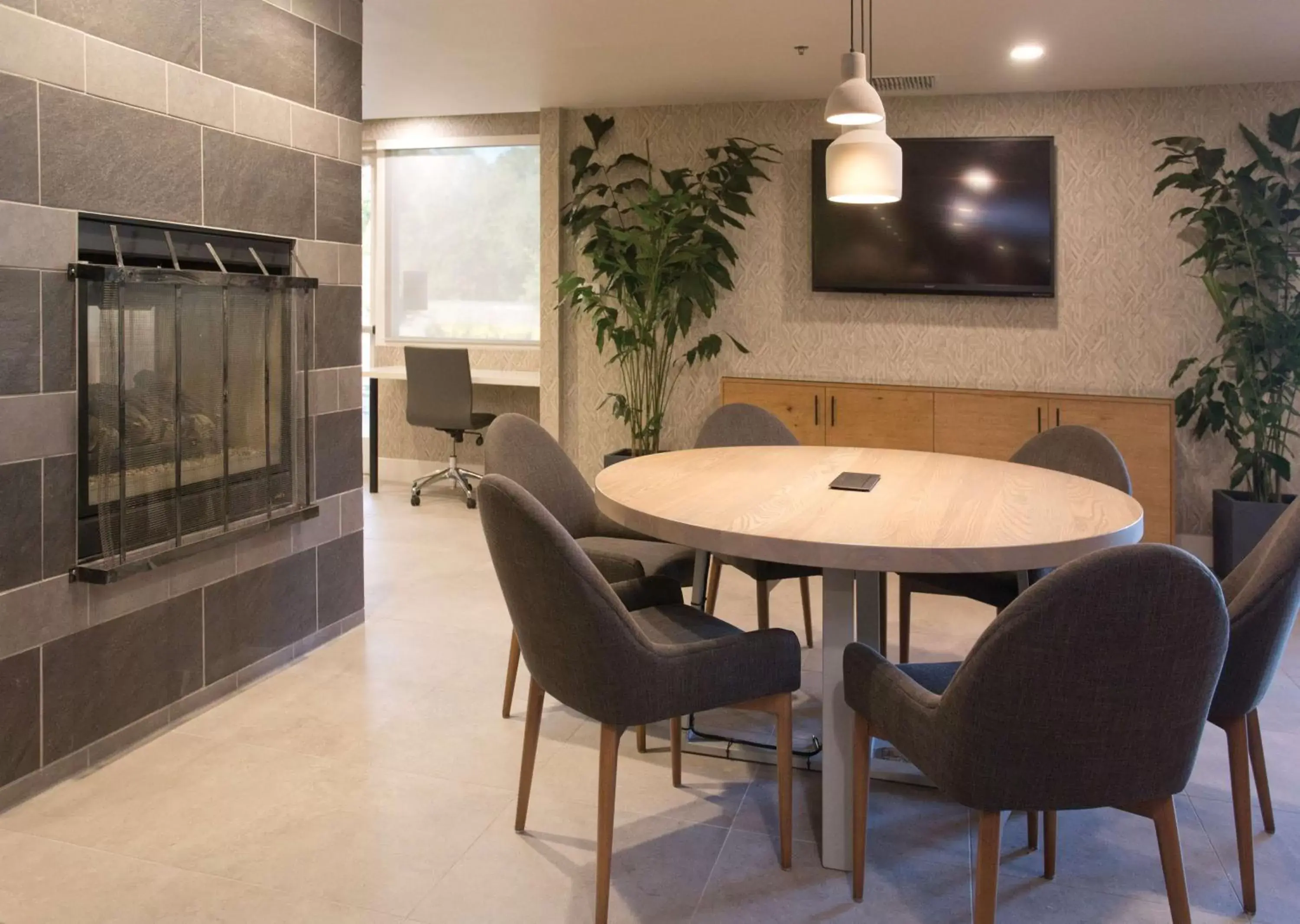 Lobby or reception, Dining Area in Doubletree By Hilton Chico, Ca