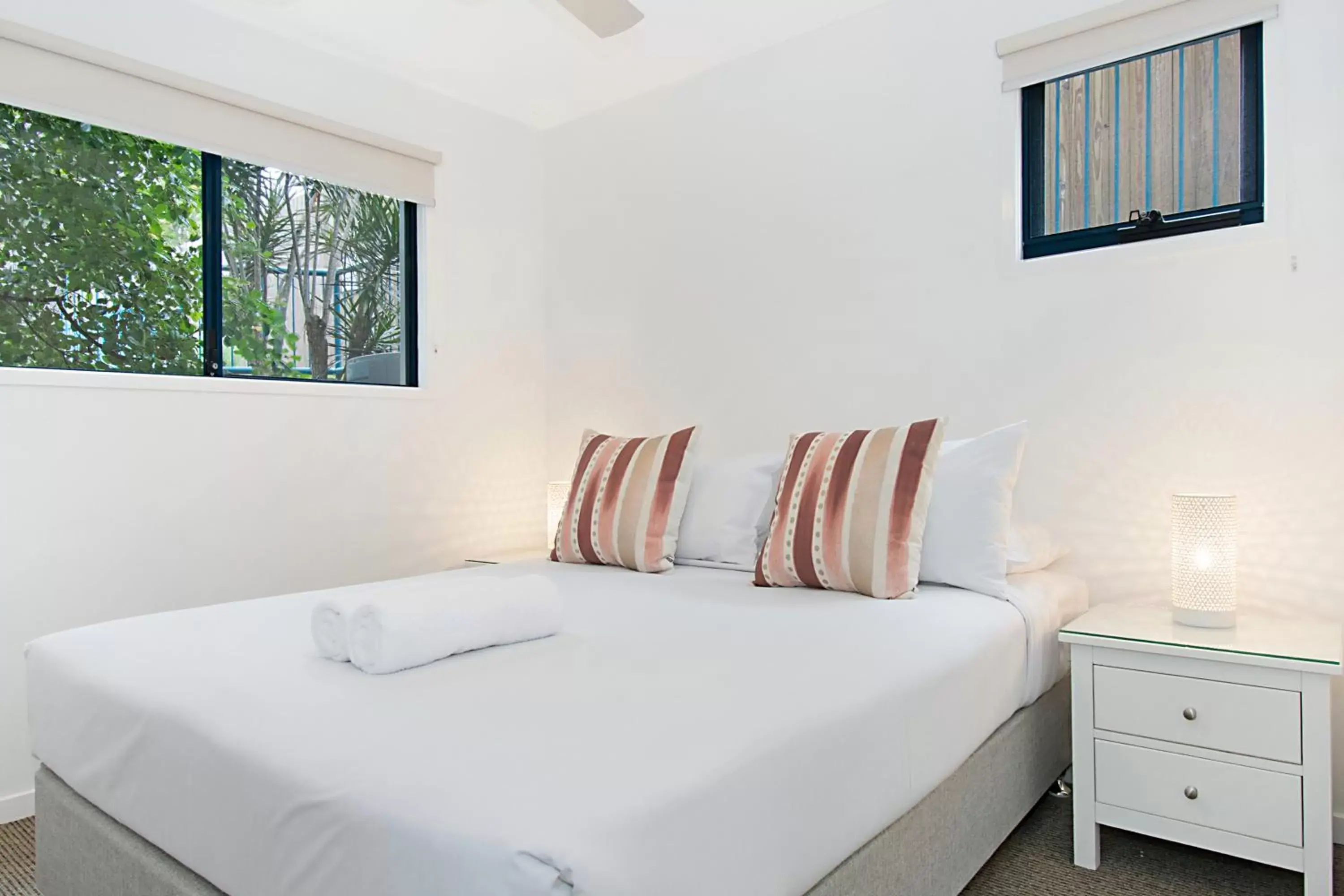 Bedroom, Bed in Gosamara Apartments