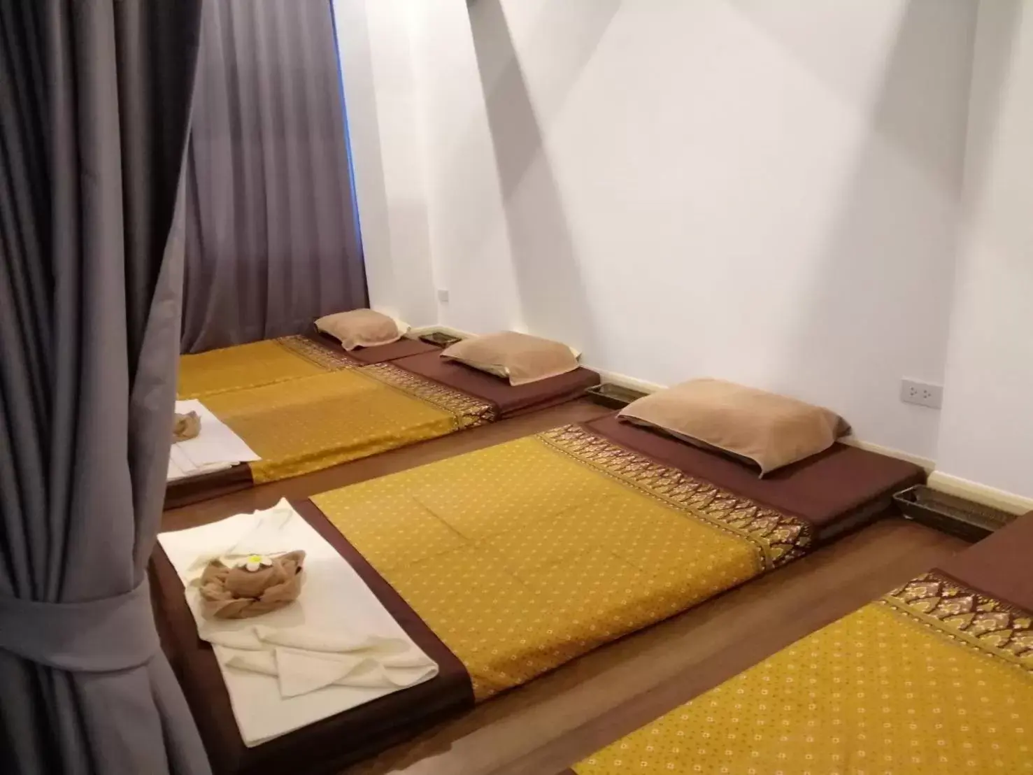 Bed in The Square 101 Bed in The Square 101