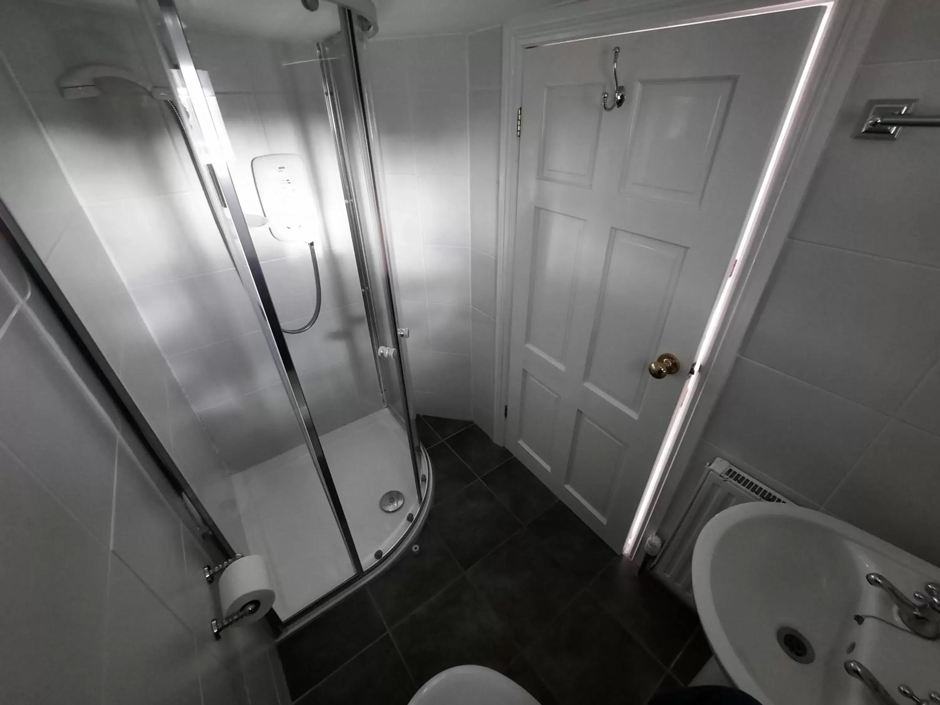 Shower, Bathroom in The White Cottage