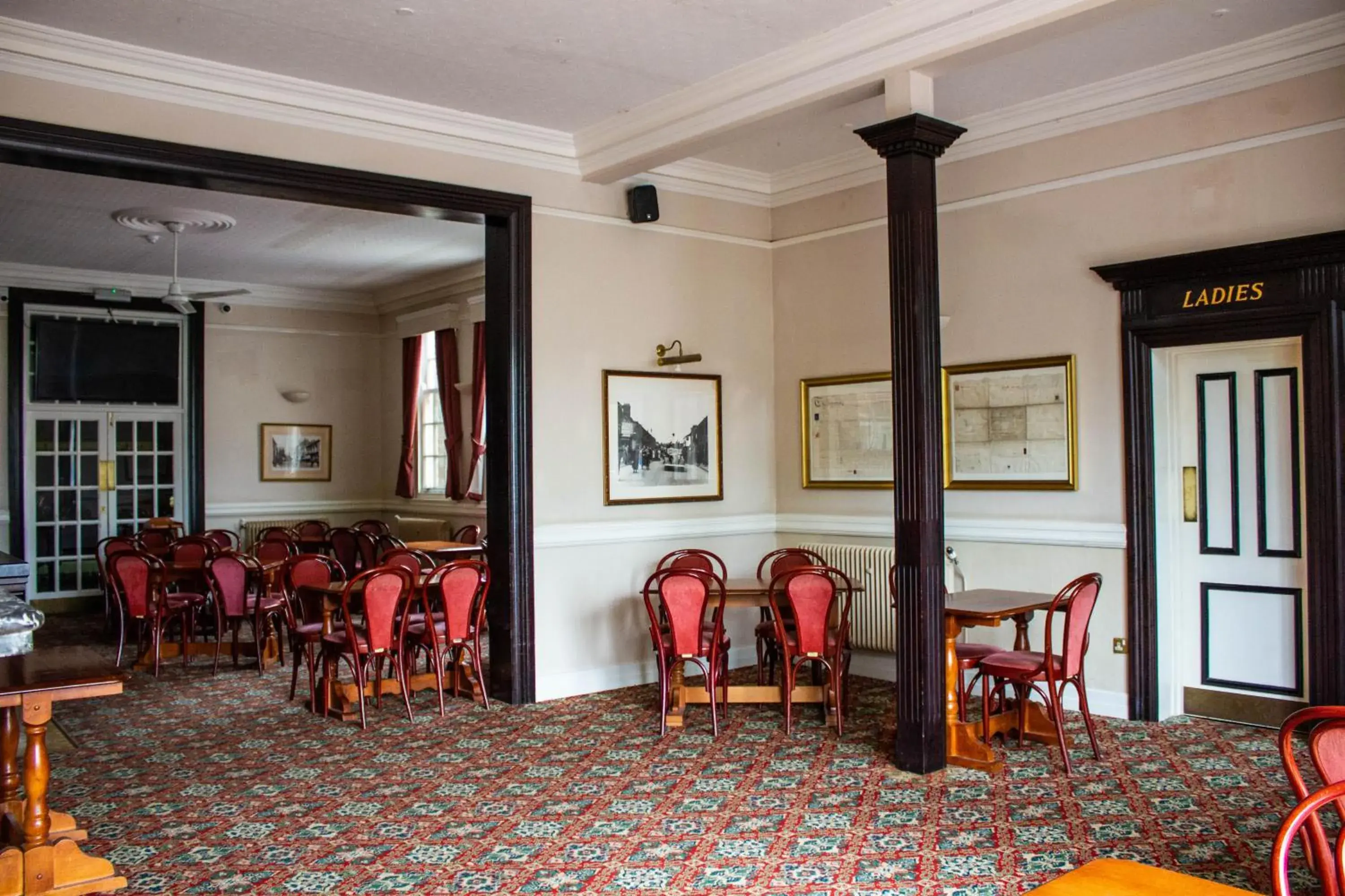 Dining area, Restaurant/Places to Eat in Crofts Hotel