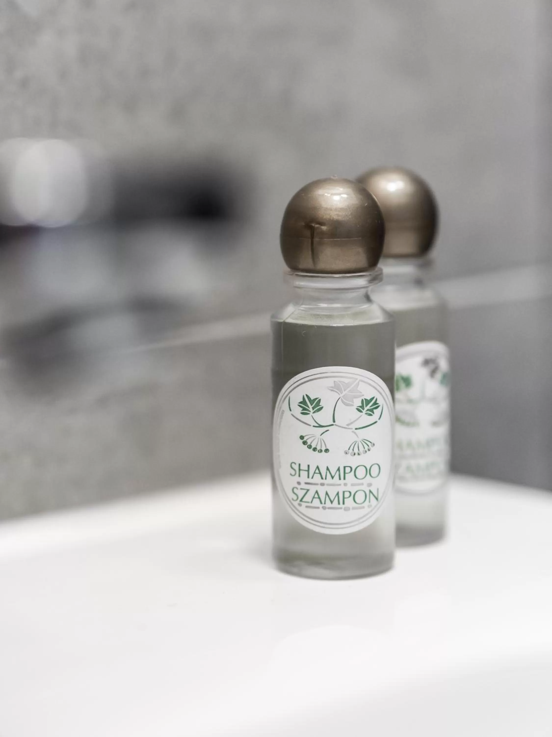 Bathroom in Hotel Miodowa