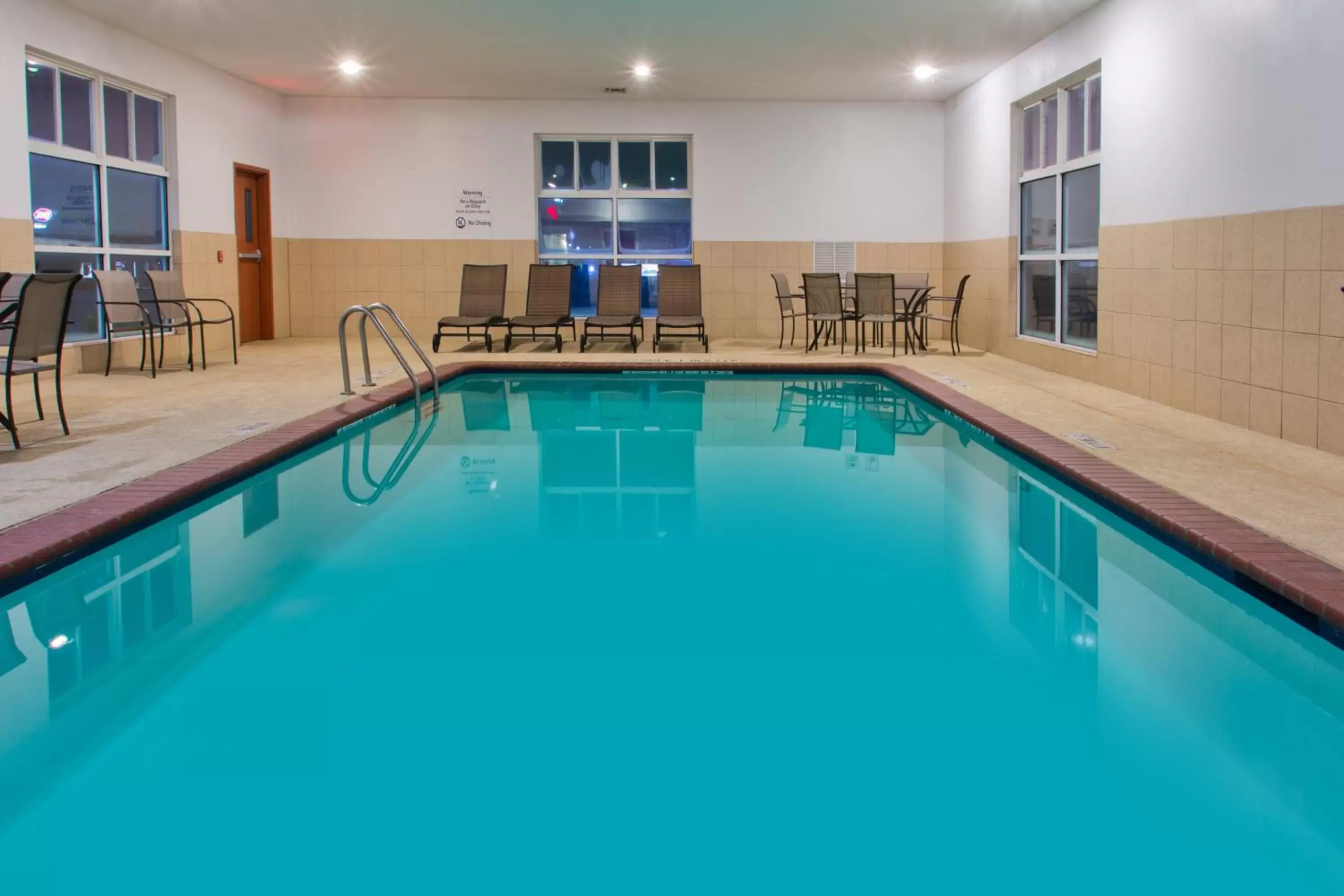 Swimming Pool in Holiday Inn Express Hotel & Suites Alvarado, an IHG Hotel