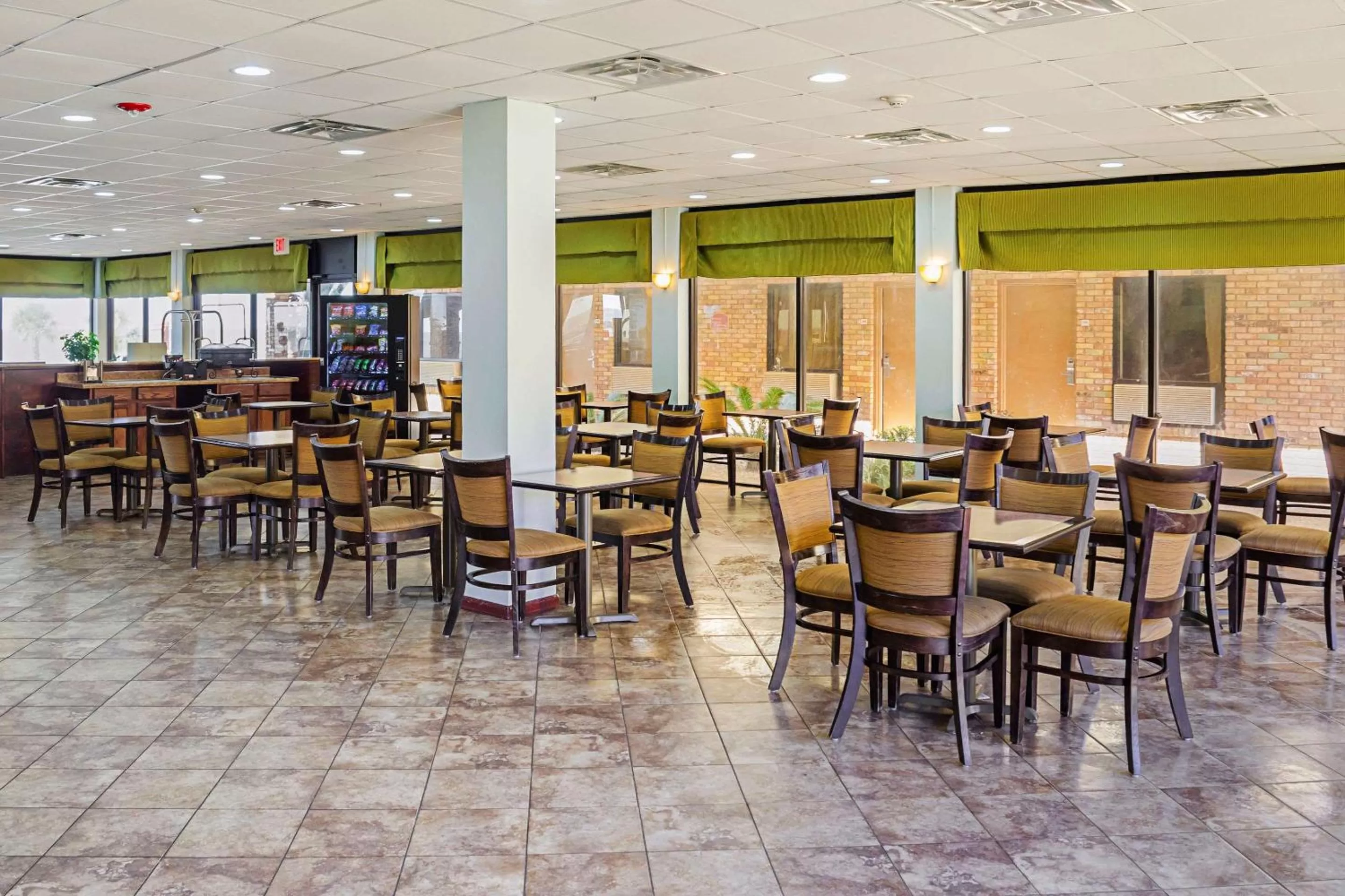 Restaurant/places to eat in Quality Inn Biloxi Beach