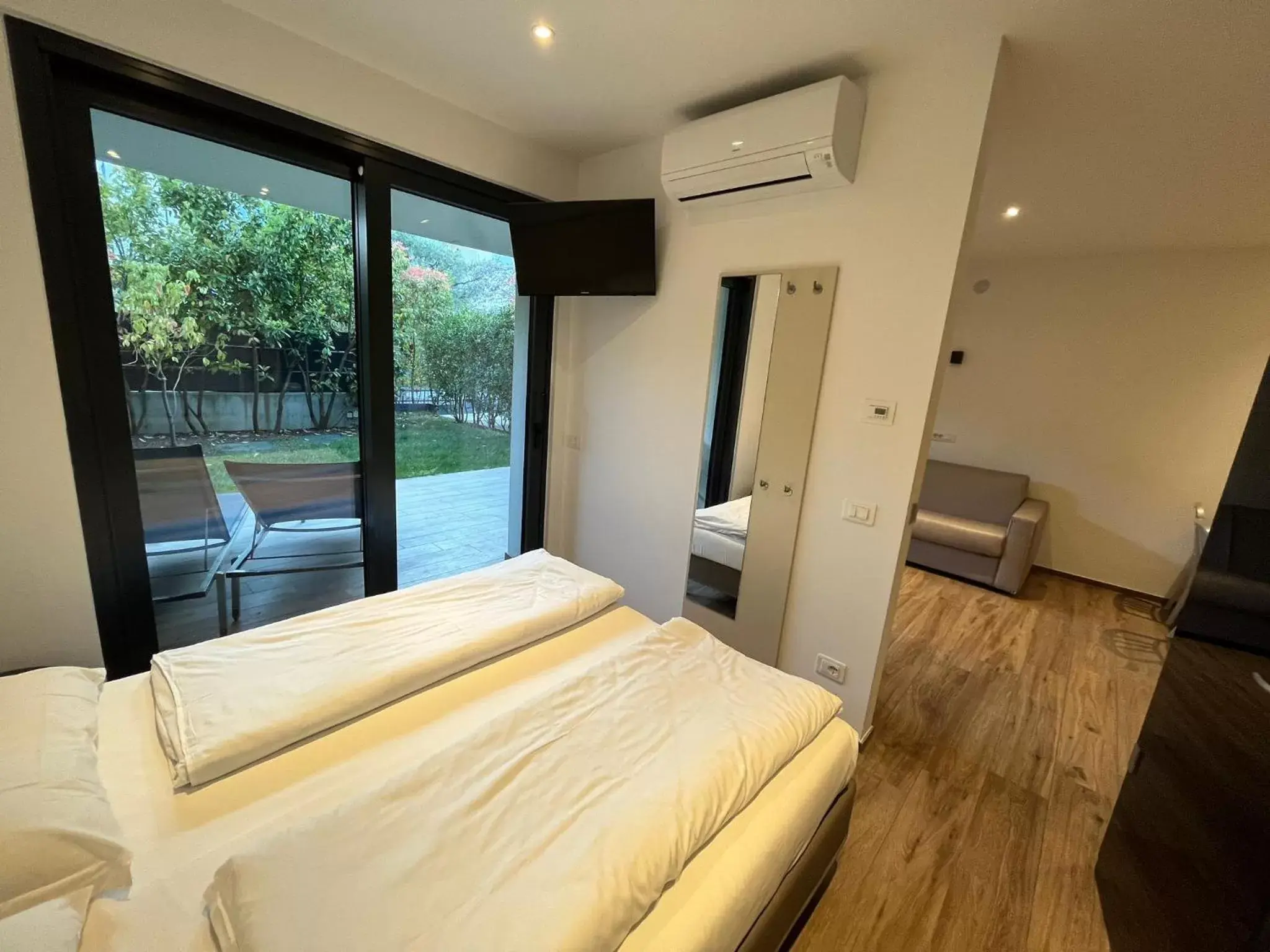 Bedroom in Riva Lake Lodge