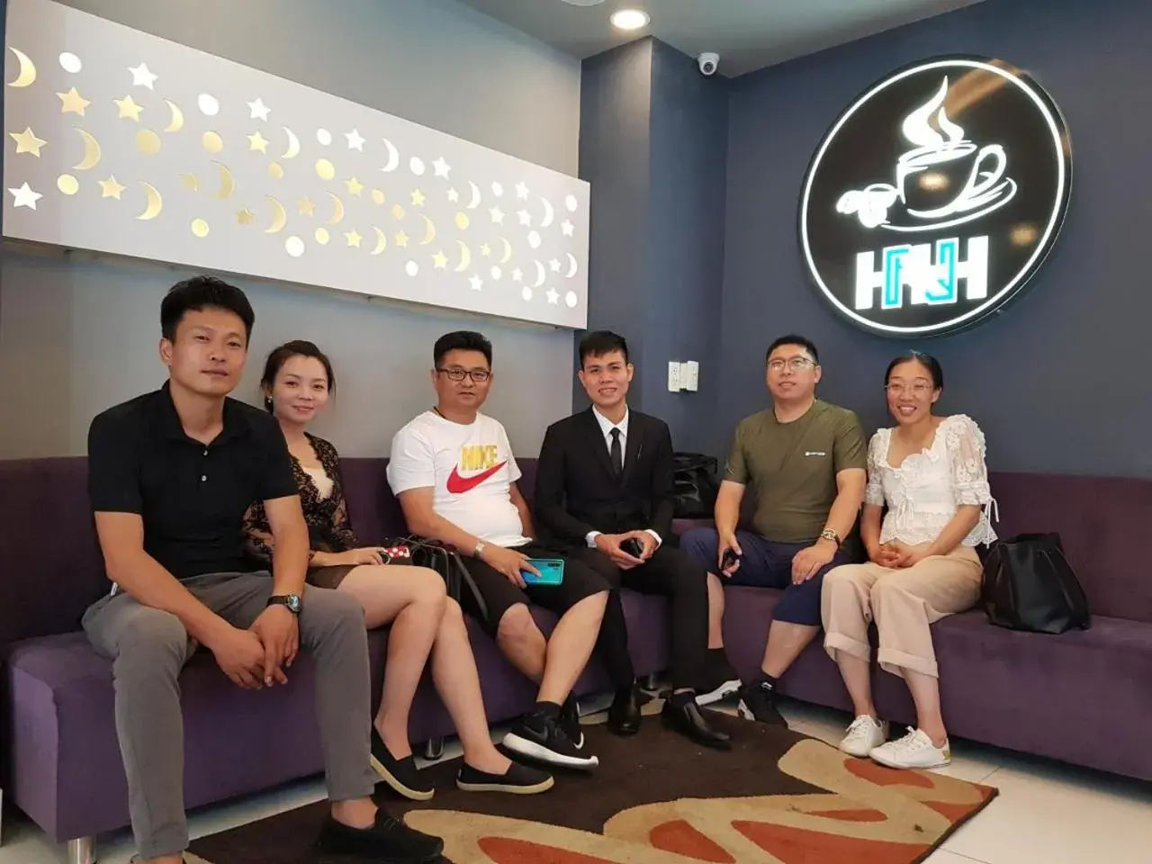 group of guests in Ha Noi Hotel near Tan Son Nhat International Airport