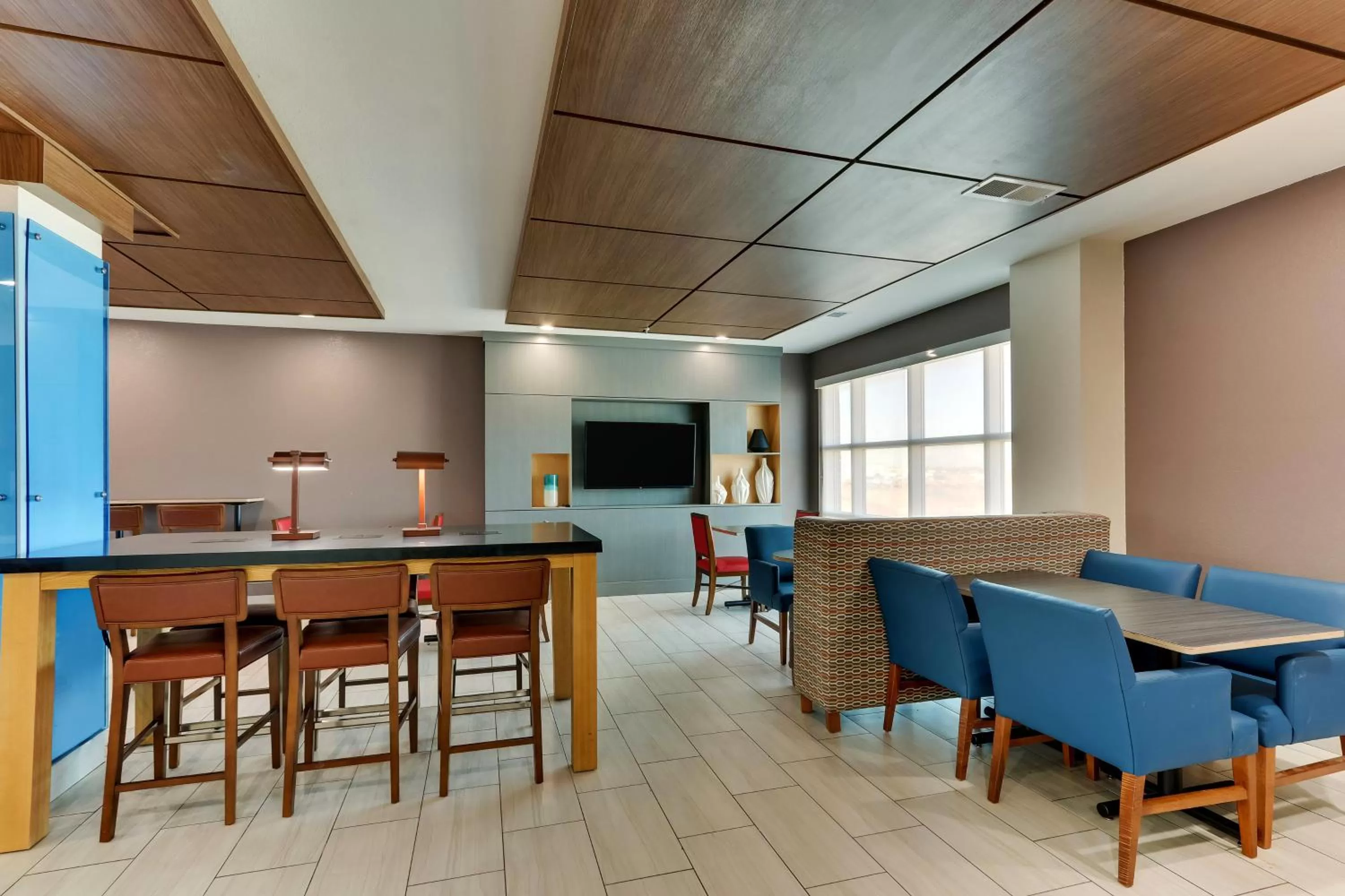 Breakfast in Holiday Inn Express Lake Worth NW Loop 820 by IHG