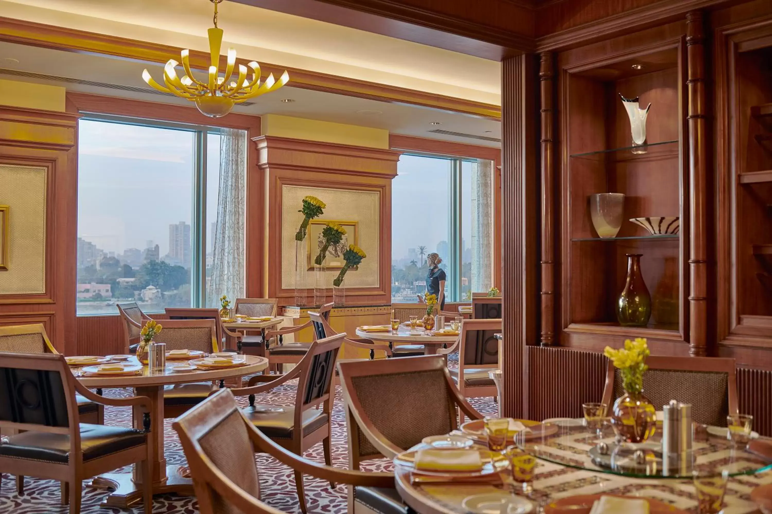 Staff, Restaurant/Places to Eat in Four Seasons Hotel Cairo at Nile Plaza