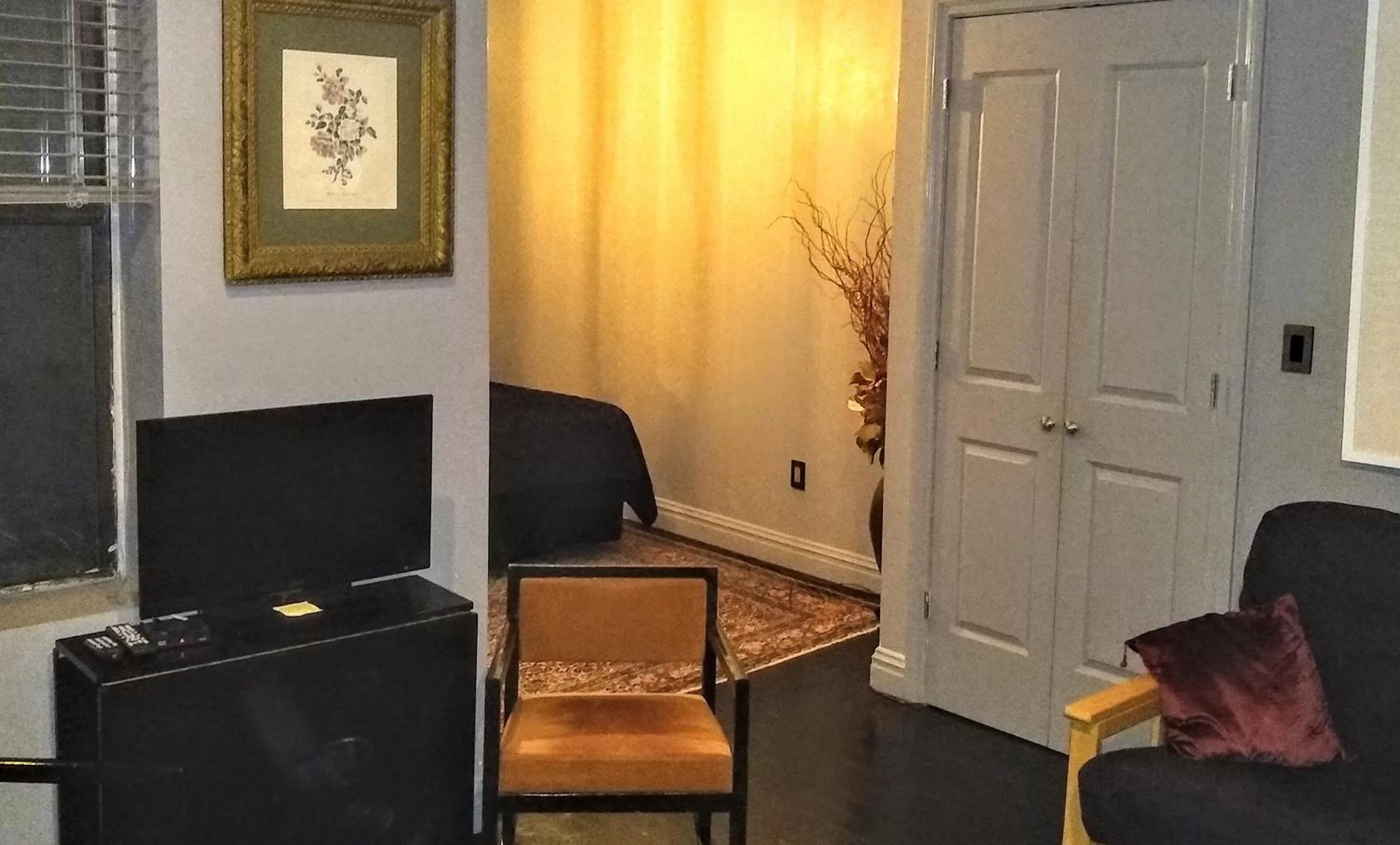 TV/Entertainment Center in The Gallery House