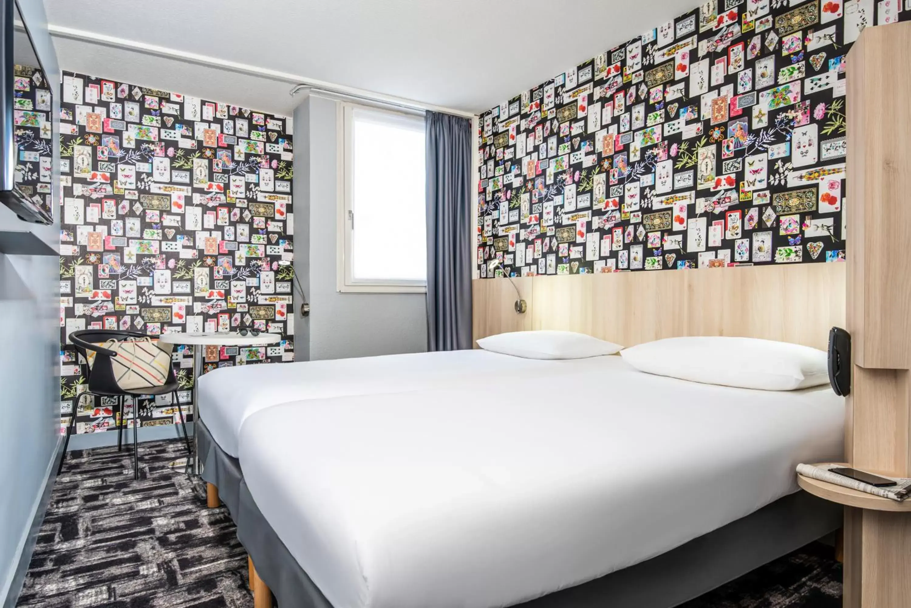 Bed in ibis Styles Reims Centre