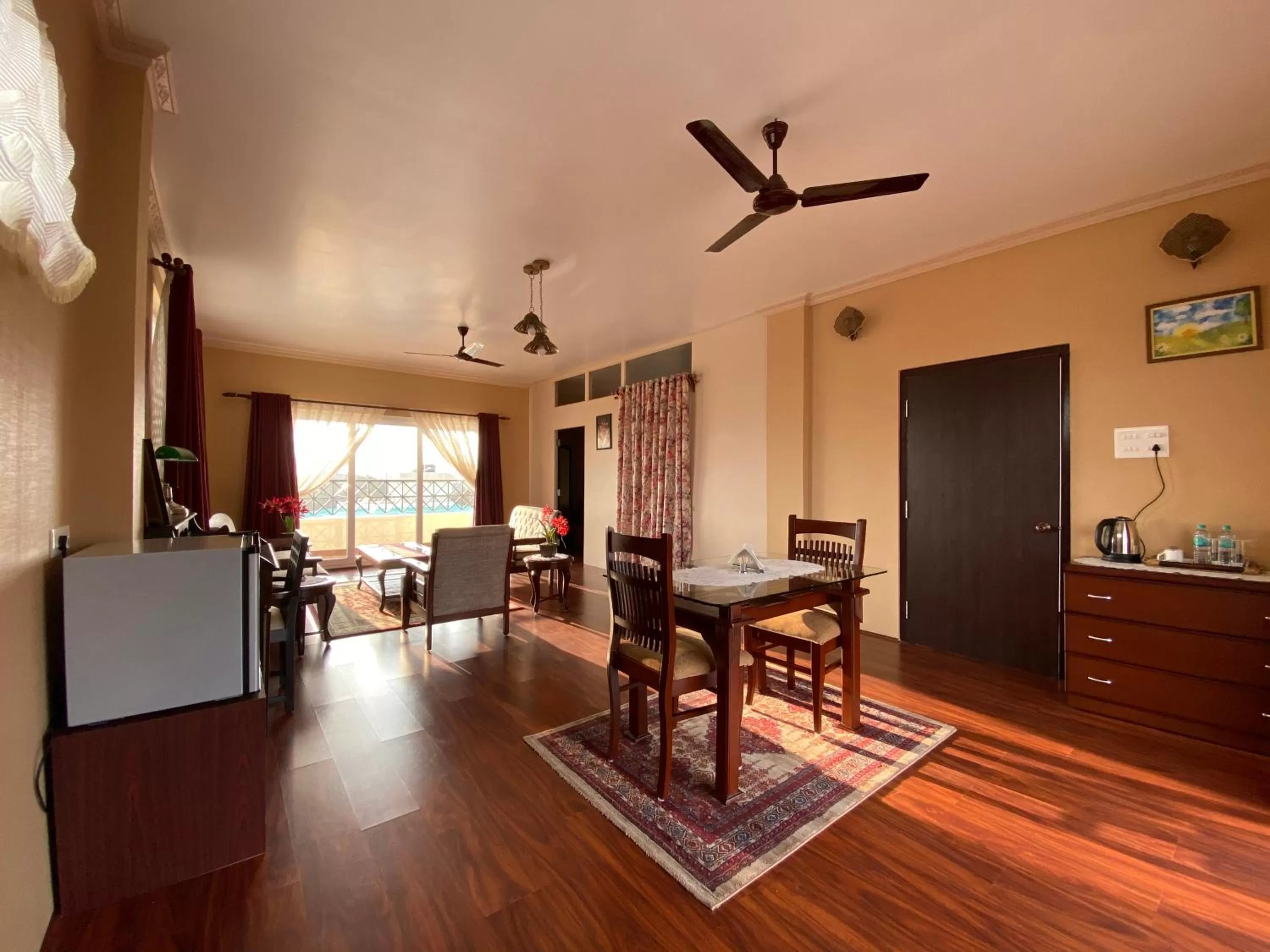 Seating Area in Windermere Inn