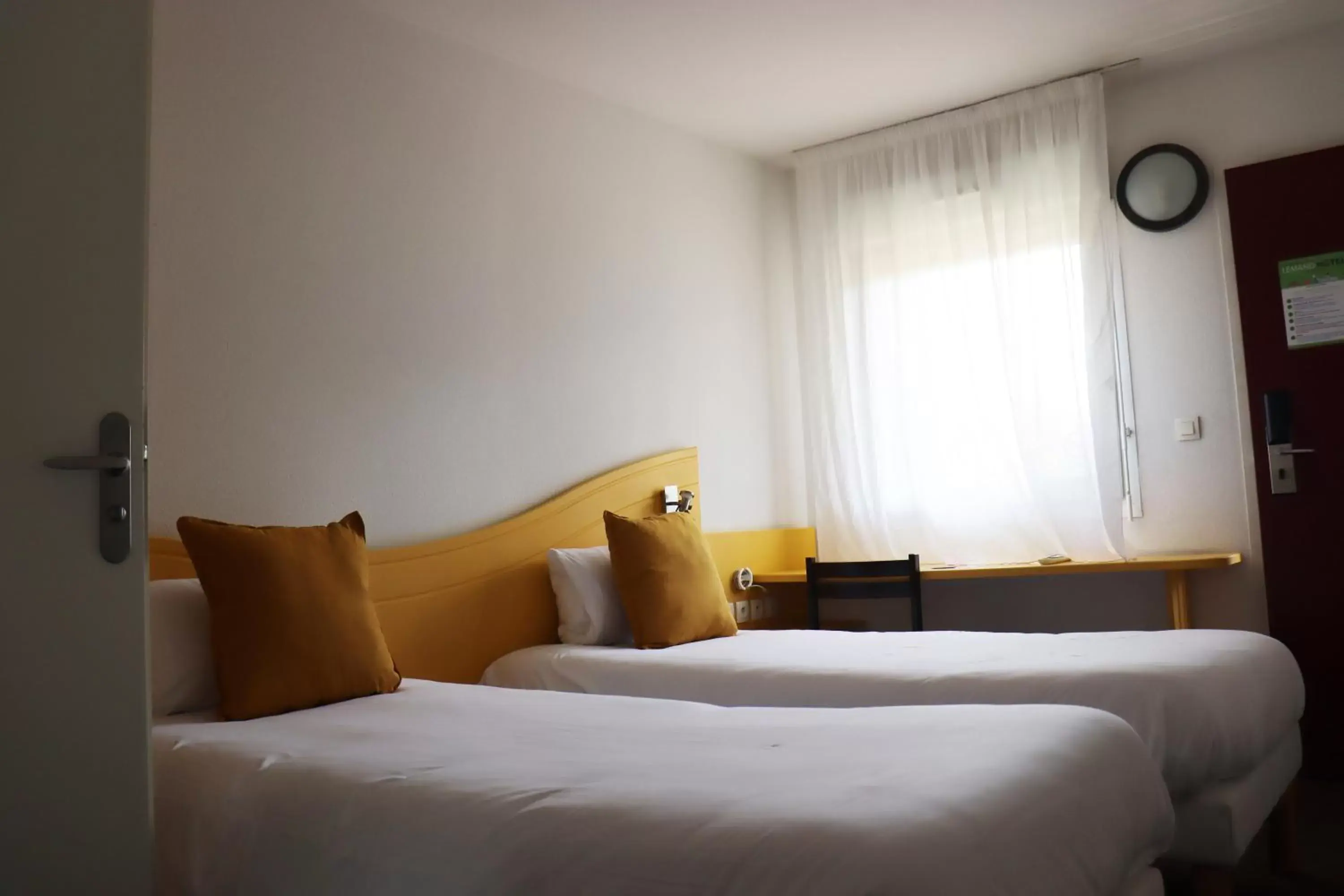 Twin Room in Hôtel Lémand Lyon Est - Villefontaine Twin Room in Hôtel Lémand Lyon Est - Villefontaine