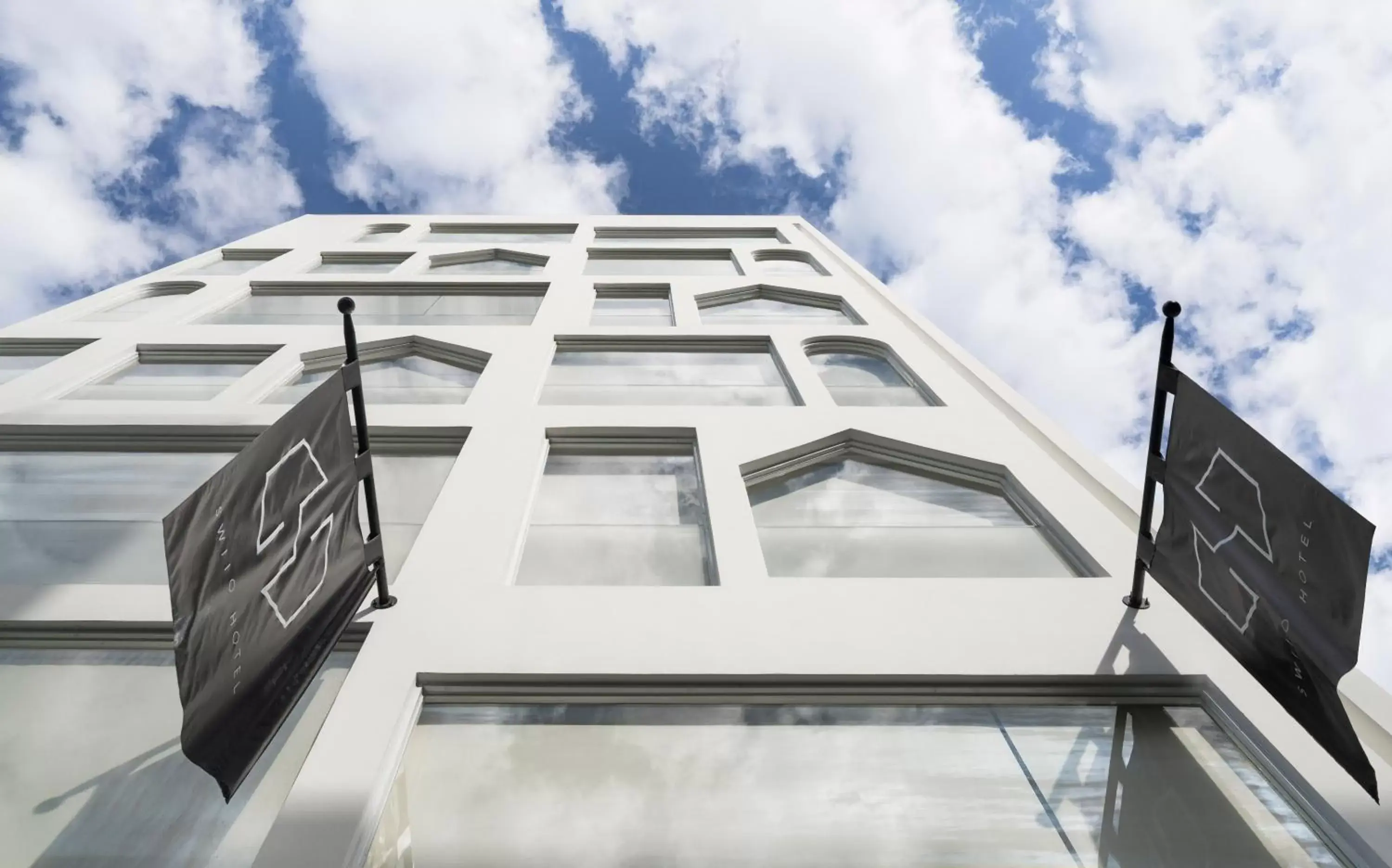Property building in Swiio Hotel Daan Property building in Swiio Hotel Daan
