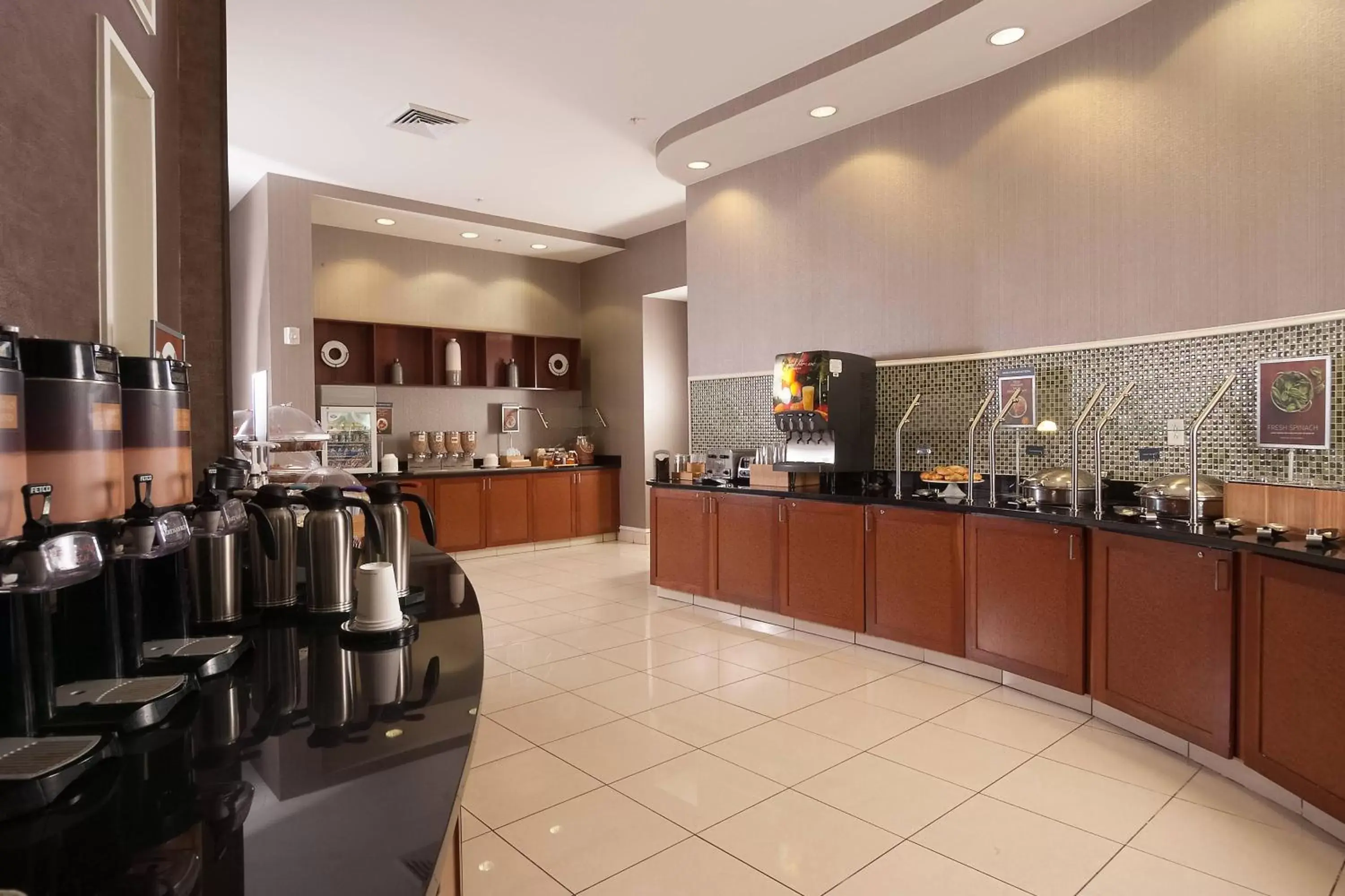 Breakfast, Restaurant/Places to Eat in SpringHill Suites Orlando Airport