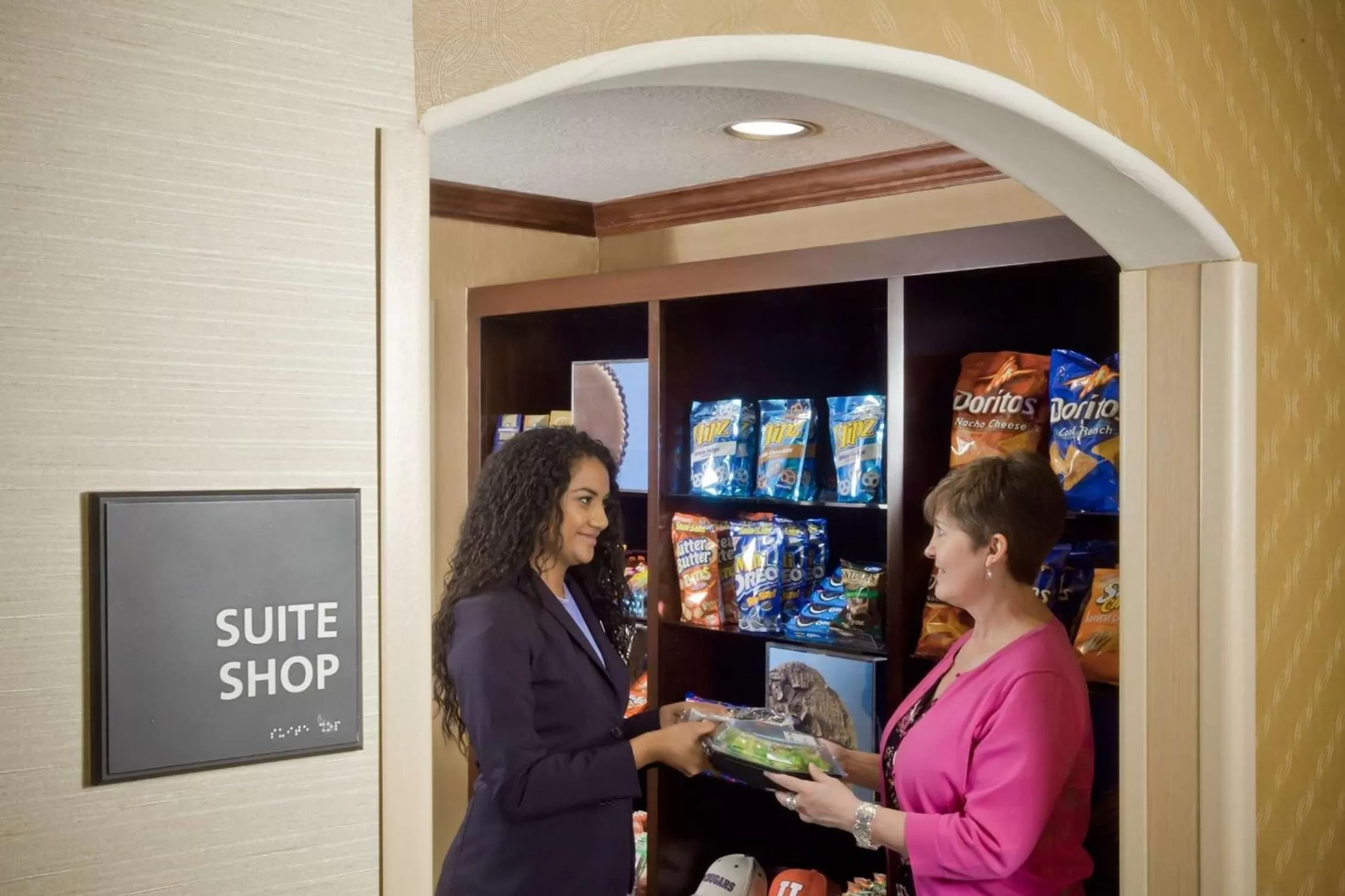 Restaurant/places to eat in Hampton Inn & Suites Salt Lake City Airport