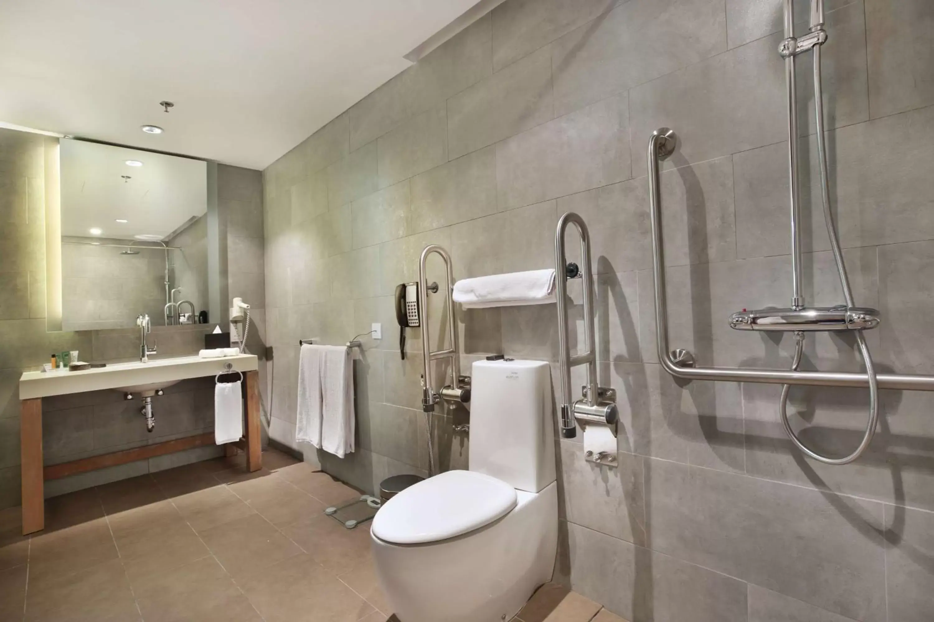 Bathroom in Hilton Garden Inn Bali Ngurah Rai Airport