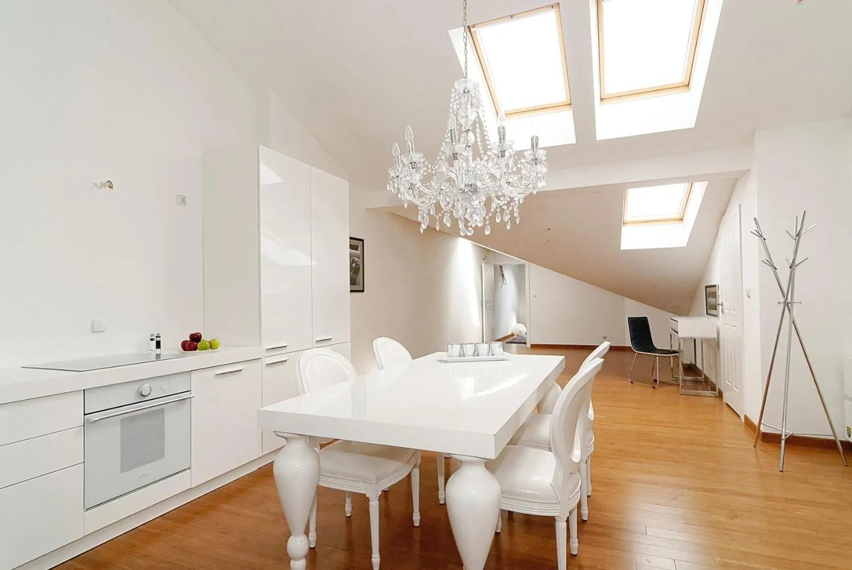 Kitchen or kitchenette in P&J Apartments Floriańska