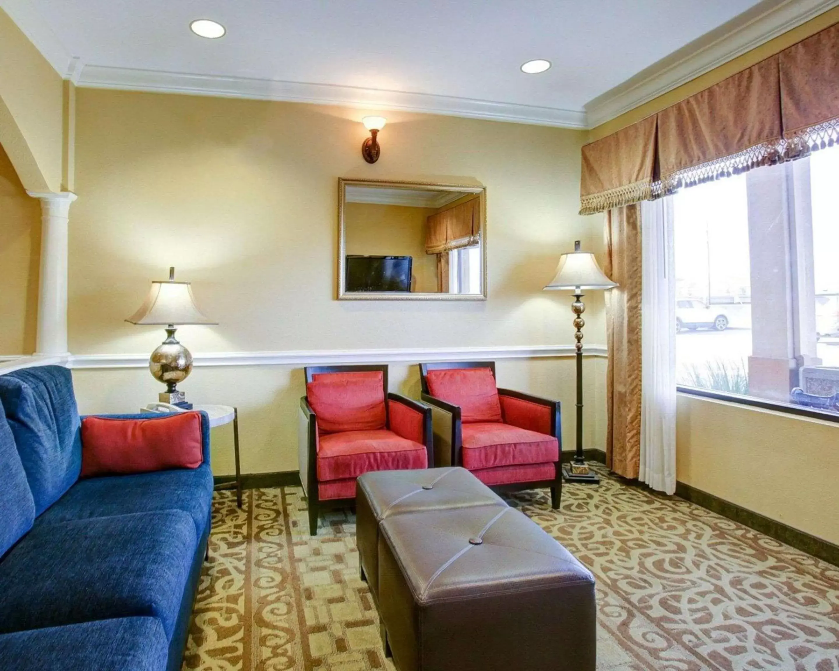 Lobby or reception, Seating Area in Comfort Suites Brenham