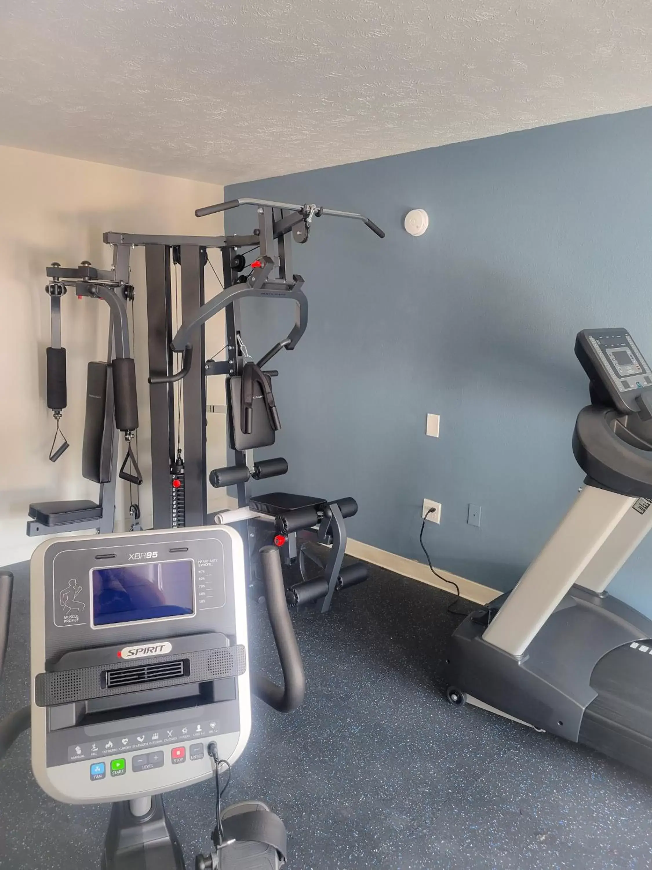 Fitness centre/facilities in Clarion Inn Fitness centre/facilities in Clarion Inn