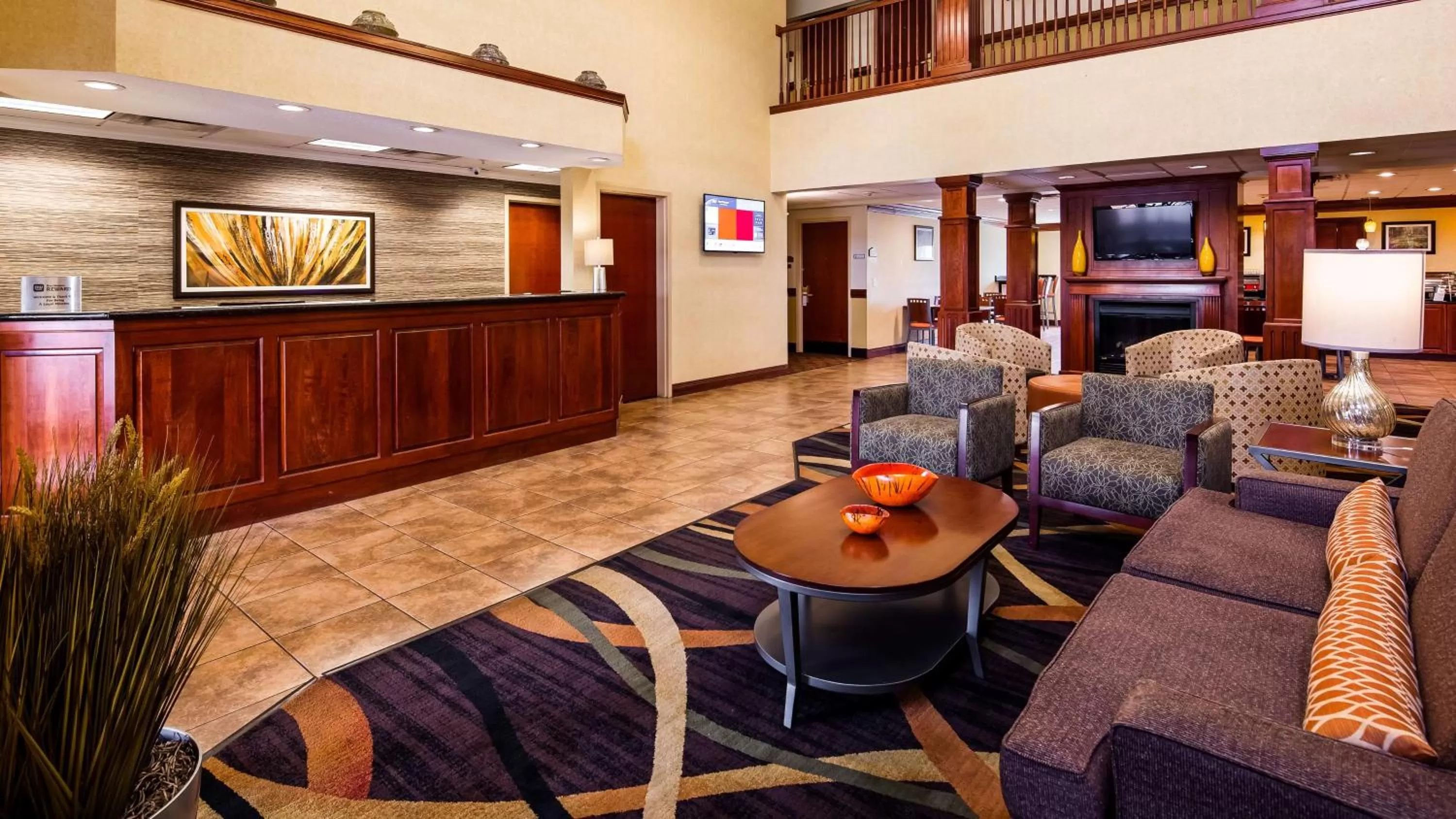 Lobby or reception in Best Western Plus Strawberry Inn & Suites