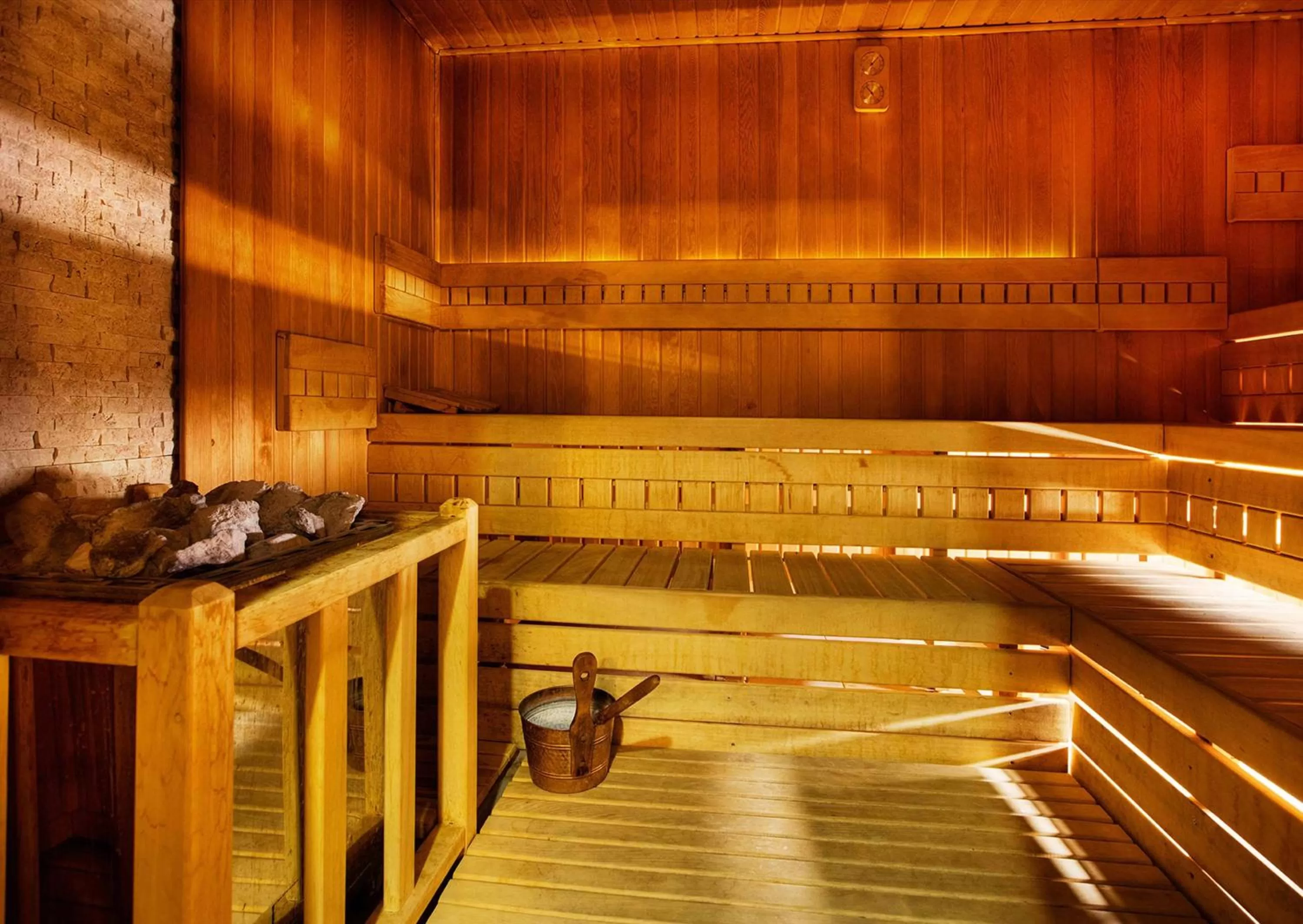 Spa and wellness centre/facilities in Doubletree by Hilton Van