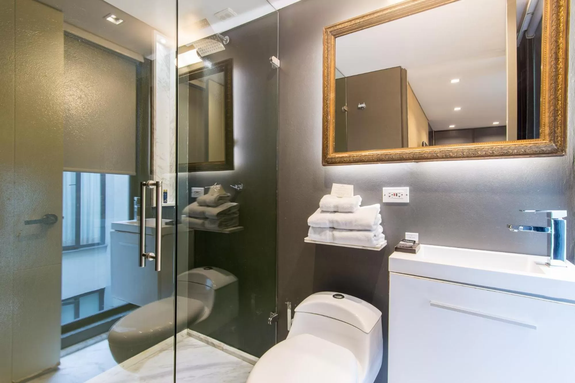 Bathroom in Hotel Regina