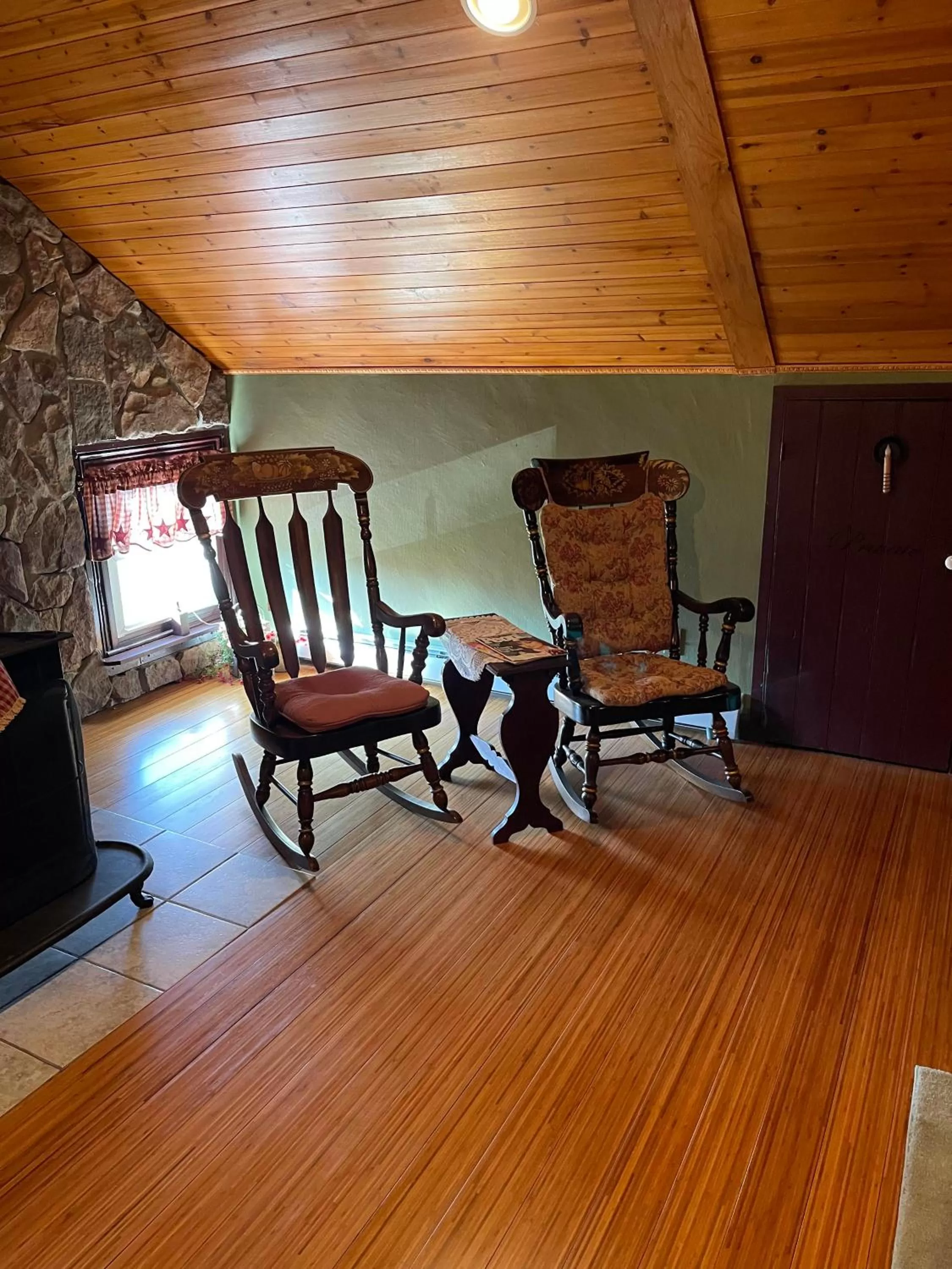 Seating Area in Carriage Stop Bed & Breakfast