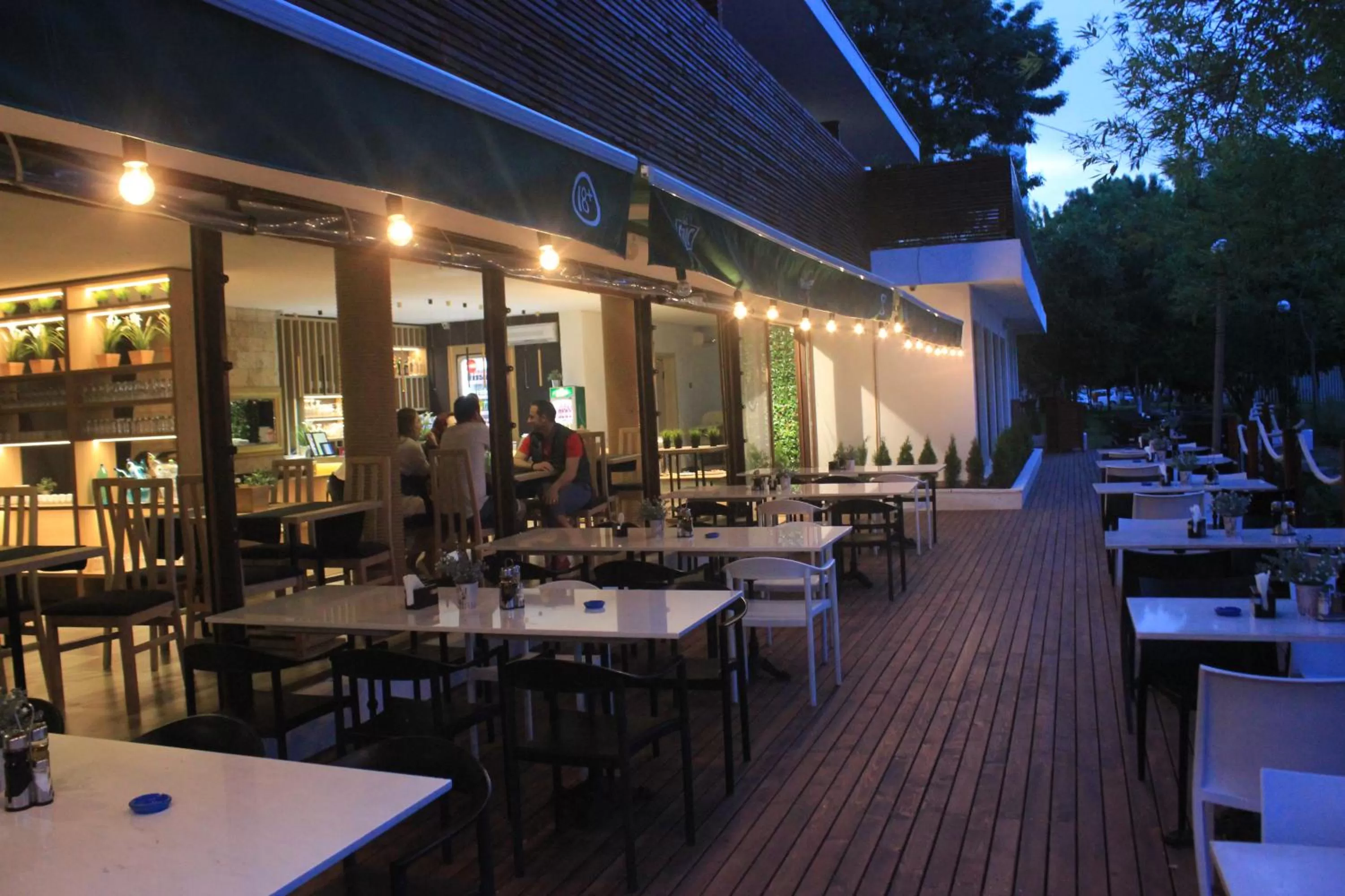 Restaurant/places to eat in Aqvatonic Hotel - Steaua de Mare