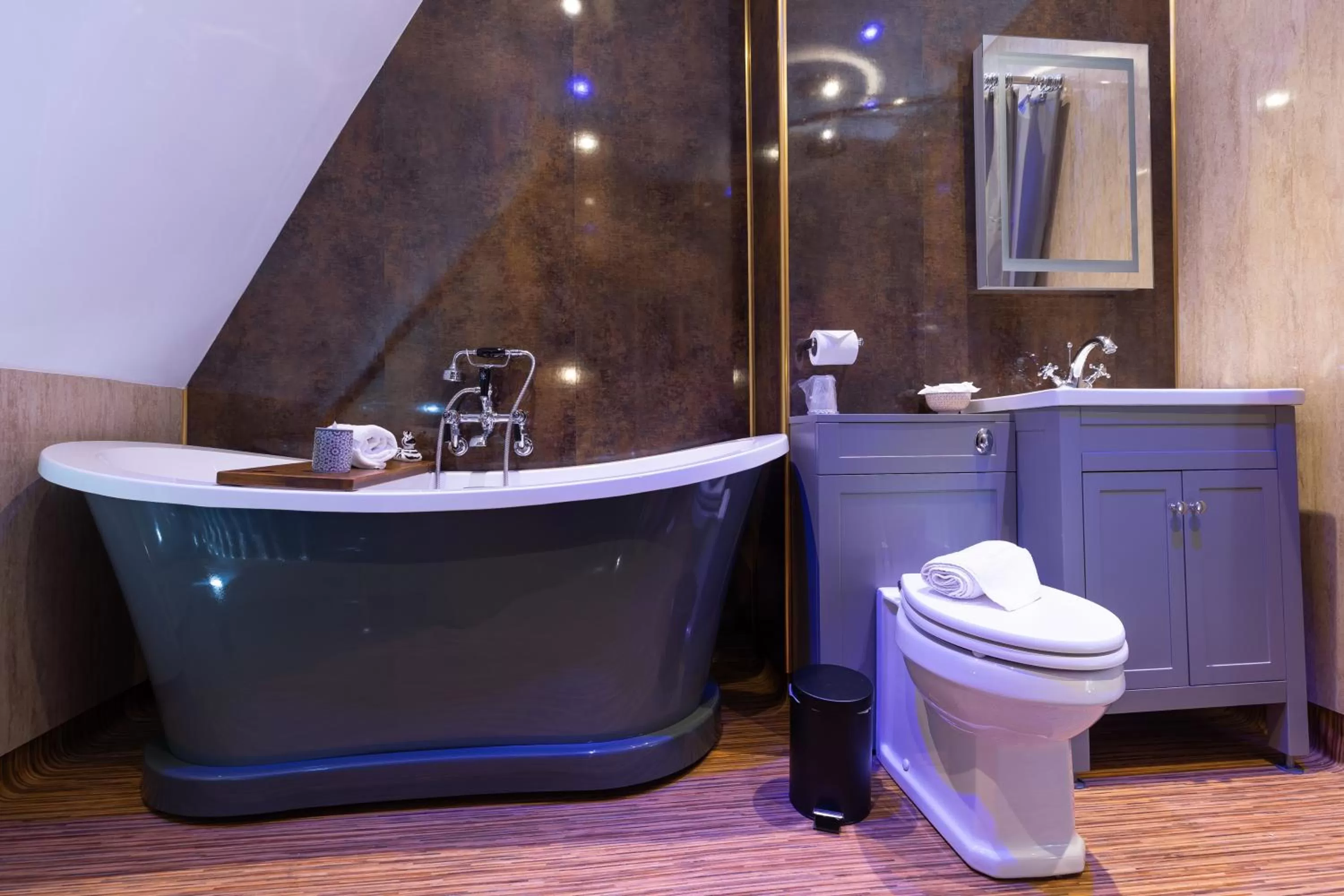 Bathroom in Marine Lodge