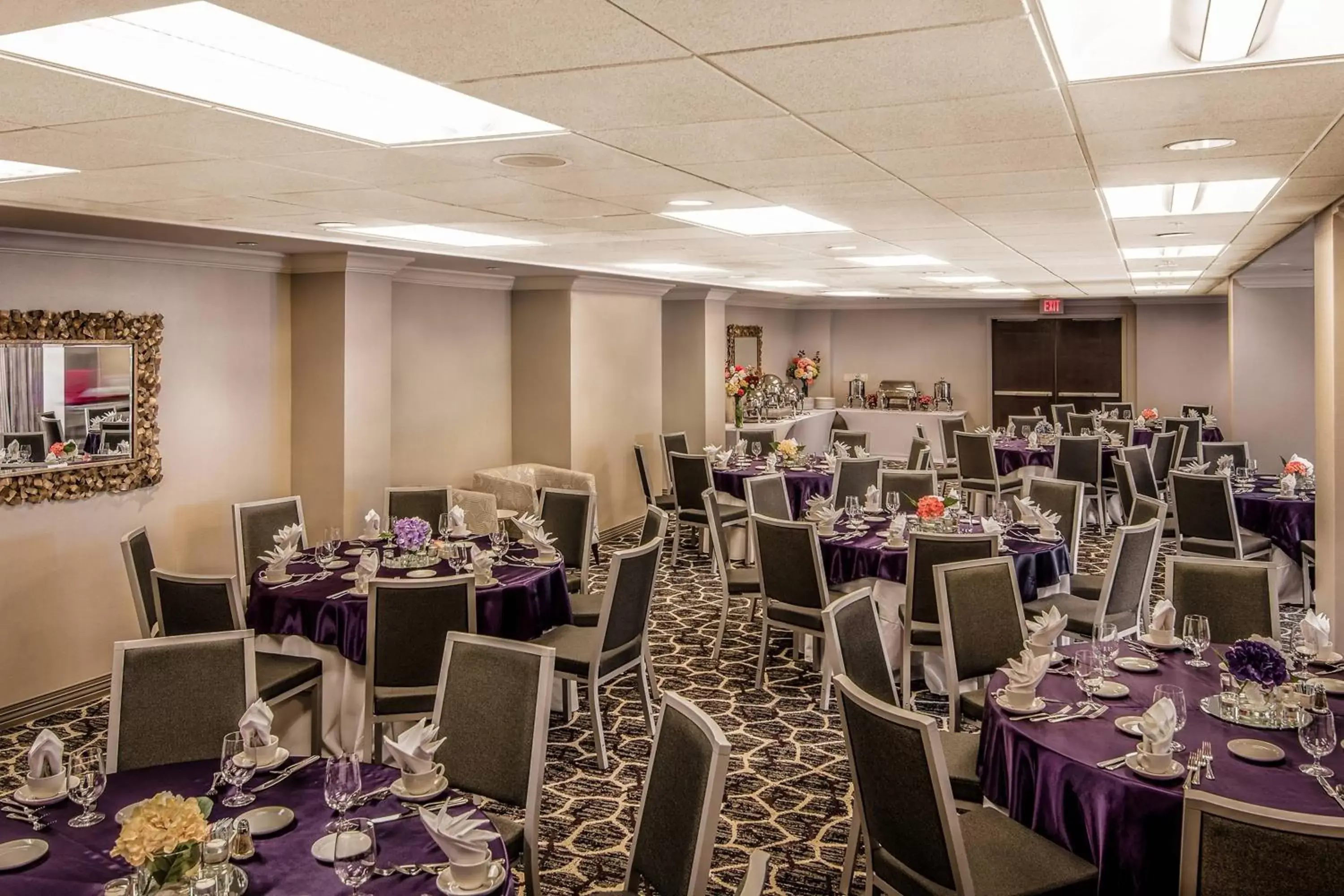 Meeting/conference room, Restaurant/Places to Eat in Courtyard by Marriott Bethesda Chevy Chase