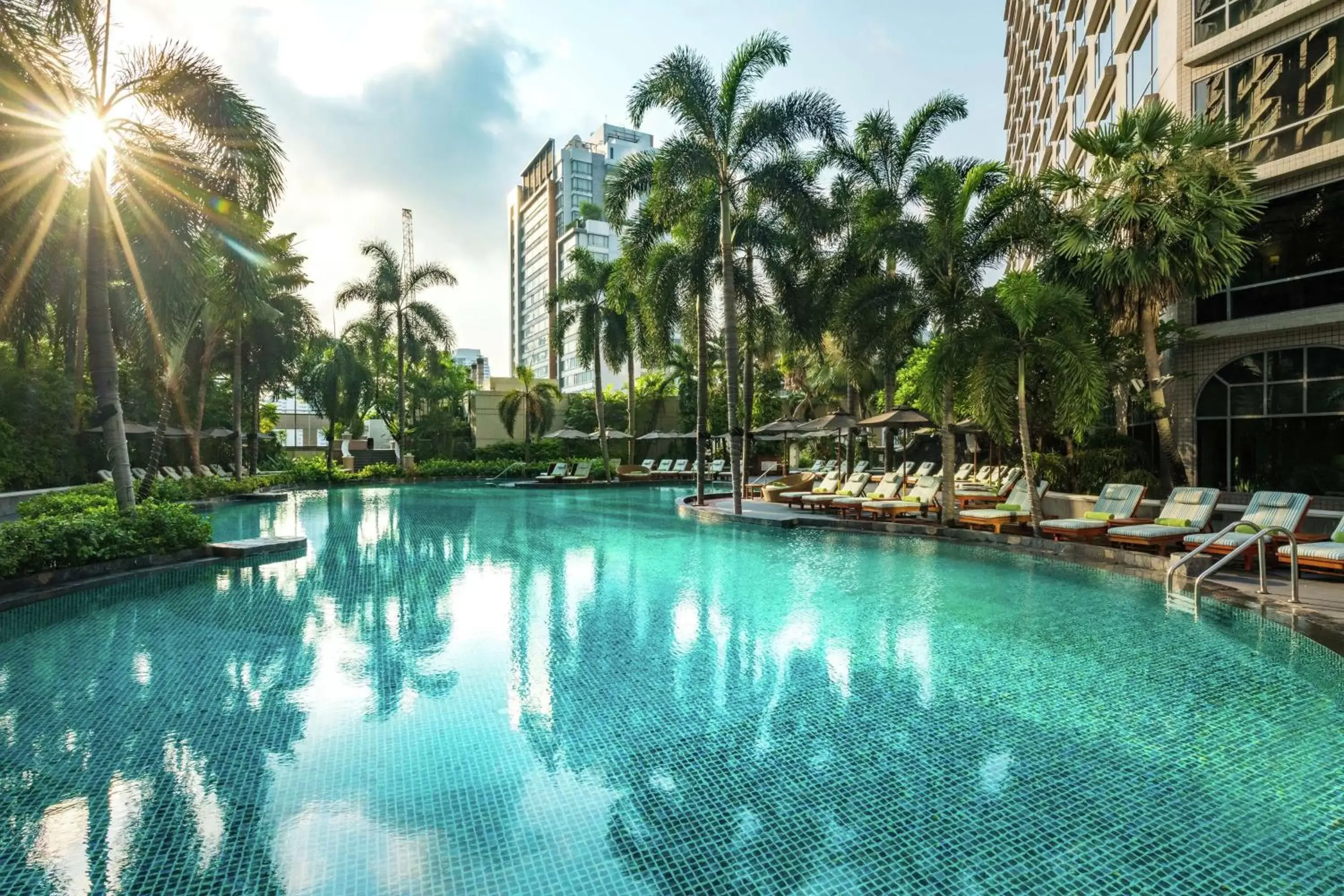 Pool view, Swimming Pool in Conrad Bangkok Residences