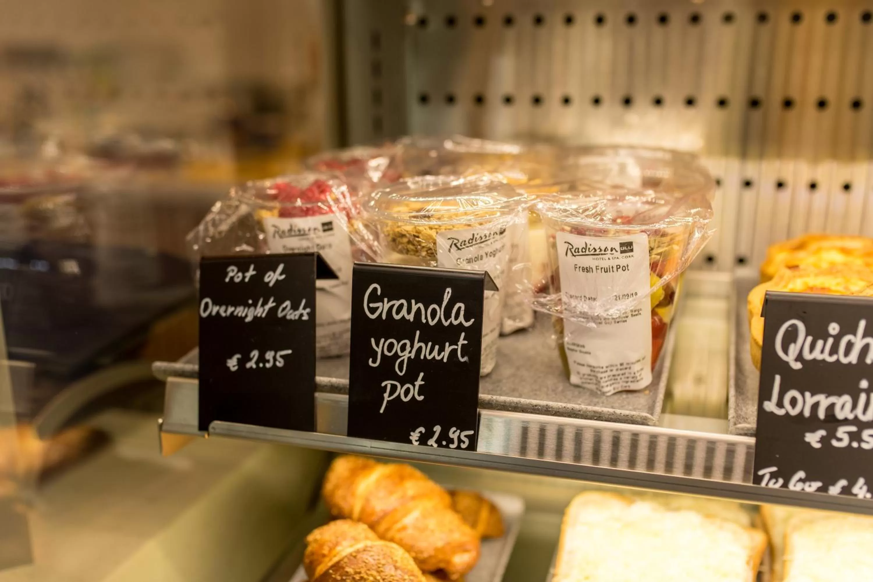 Food and drinks in Radisson Blu Hotel, Cork