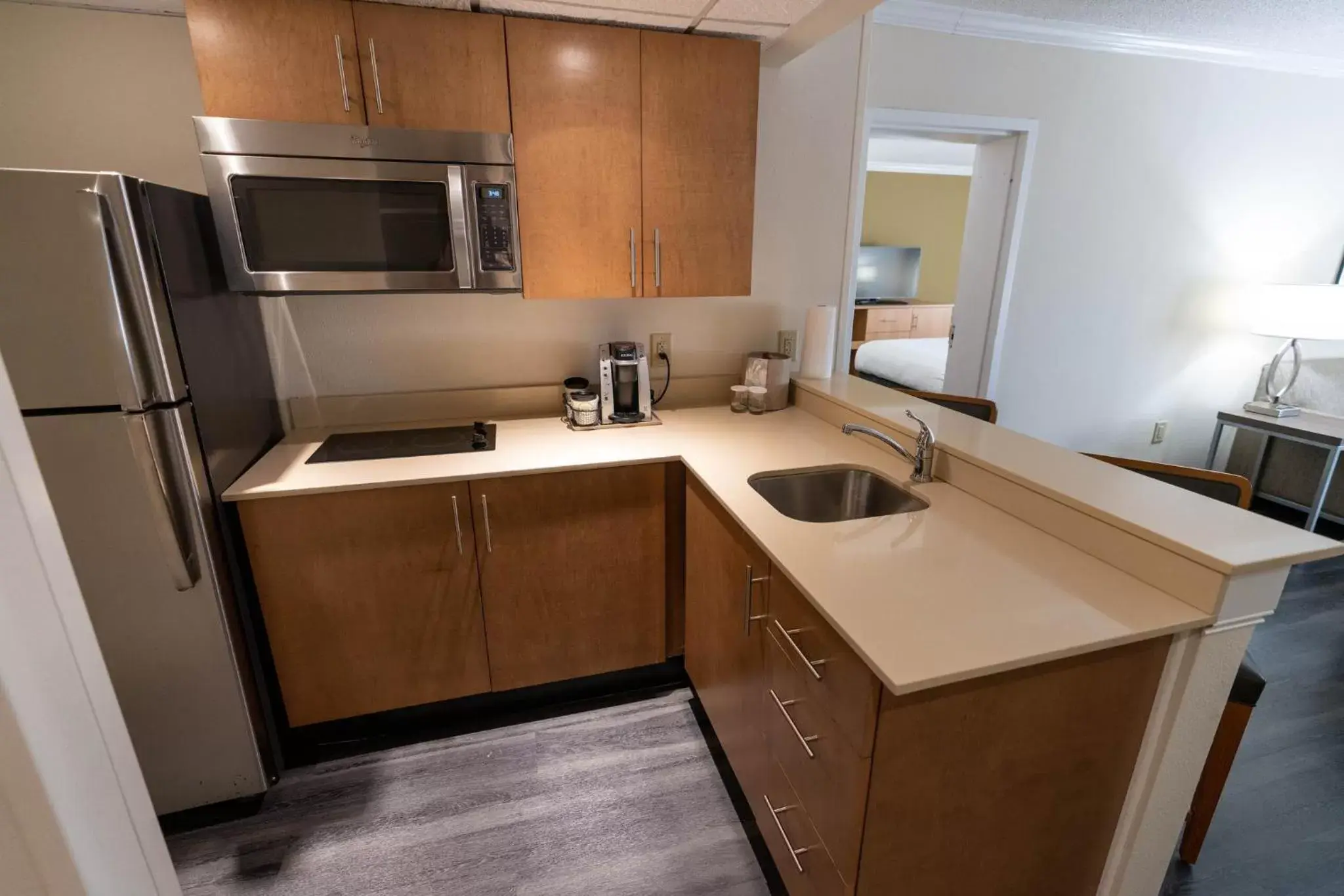 Photo of the whole room, Kitchen/Kitchenette in Holiday Inn Greenville, an IHG Hotel