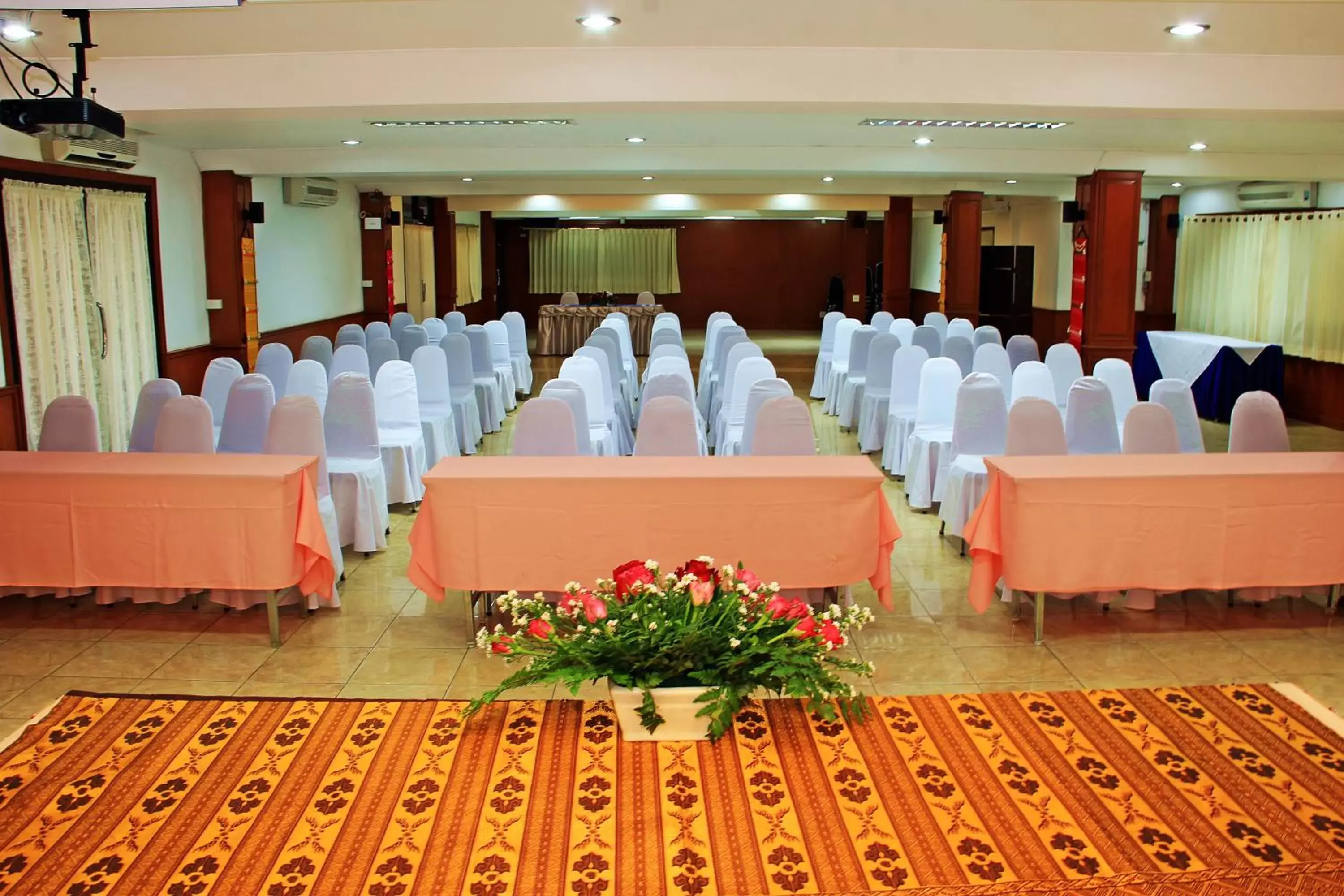 Meeting/conference room, Banquet Facilities in Namkhong Riverside