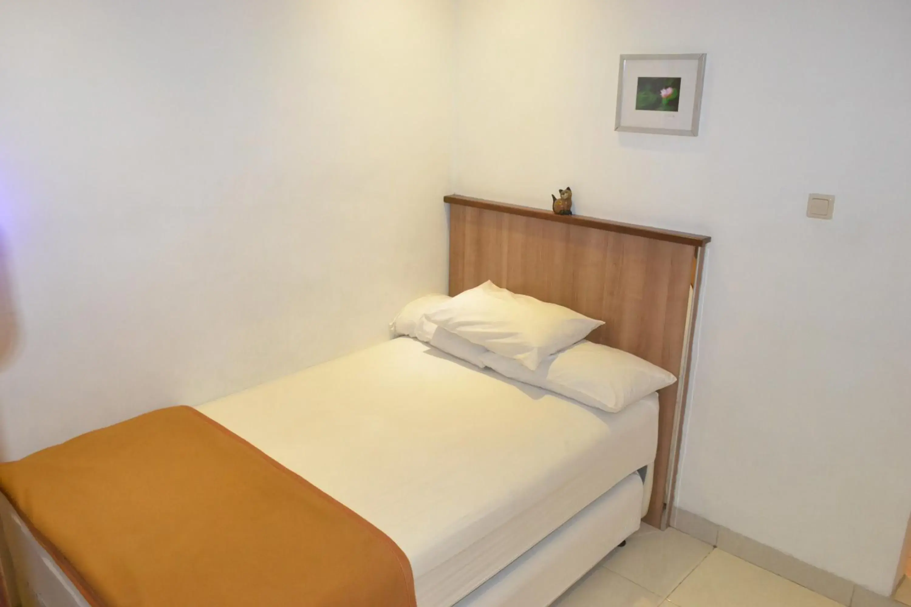 Bed in Cabin Hotel Bhayangkara