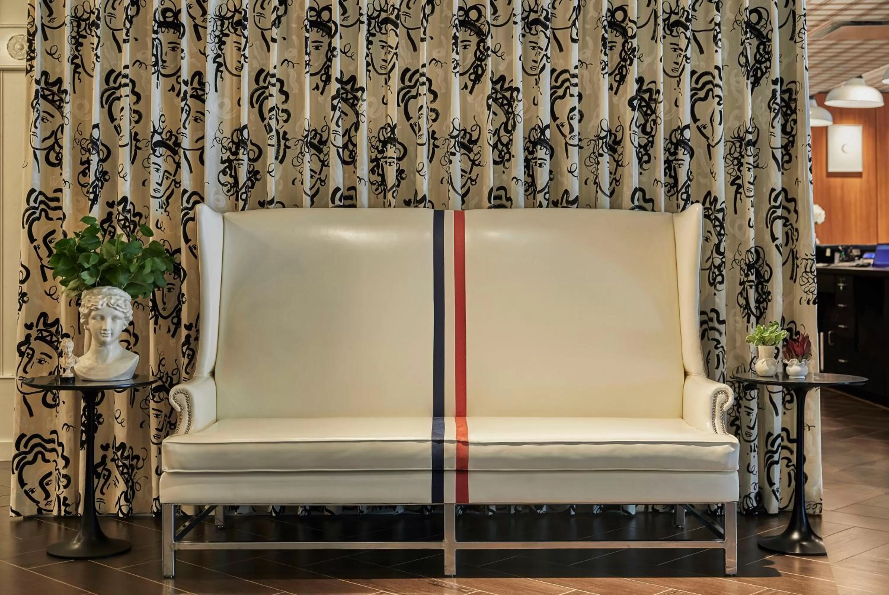 Lobby or reception in Graduate by Hilton Richmond