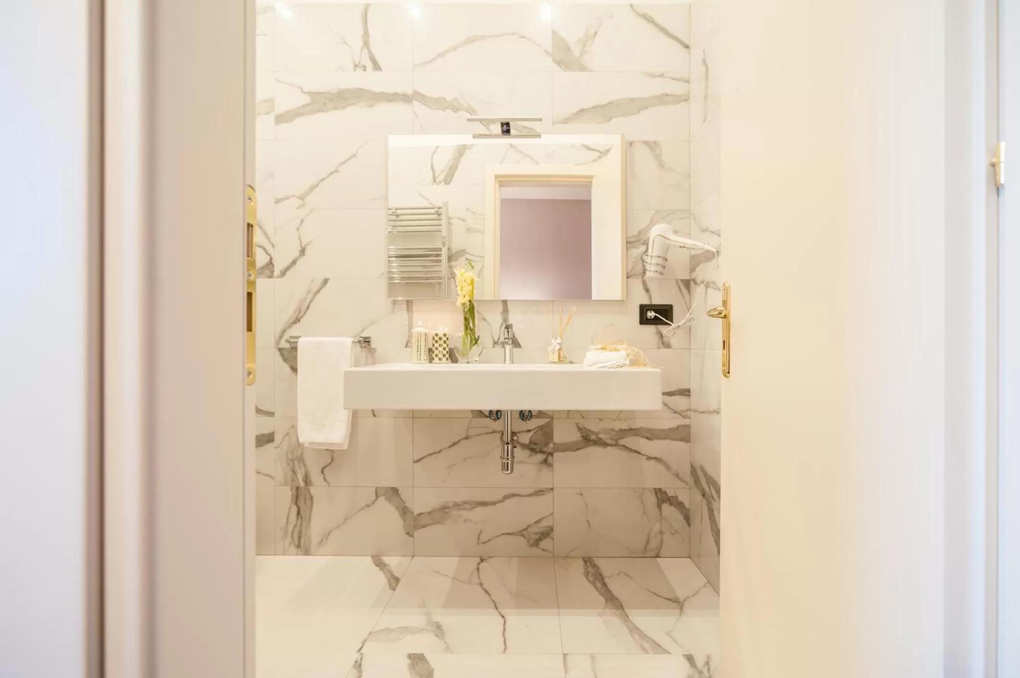 Other in Dream House Pompei