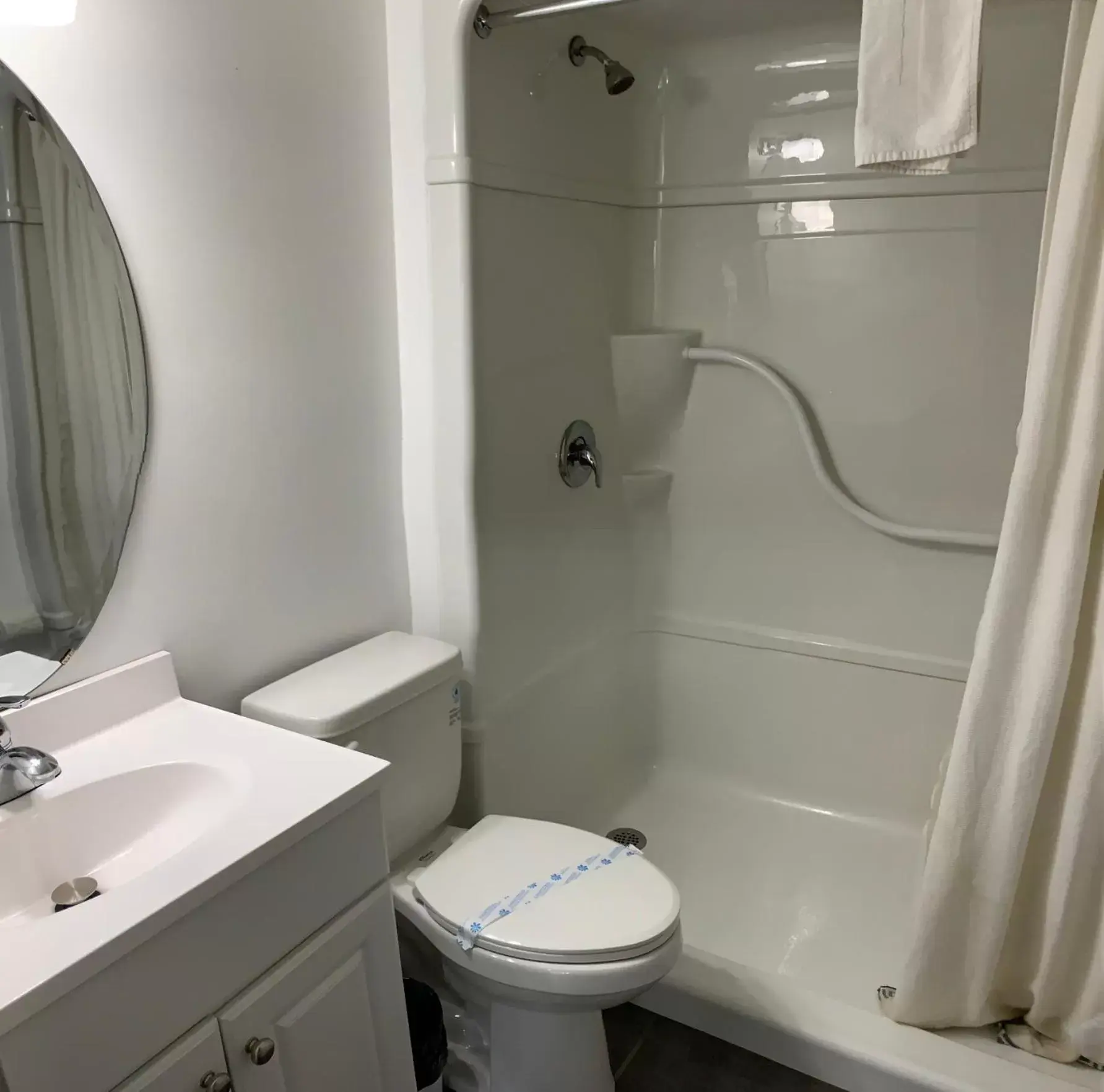 Toilet, Bathroom in Caswell Resort