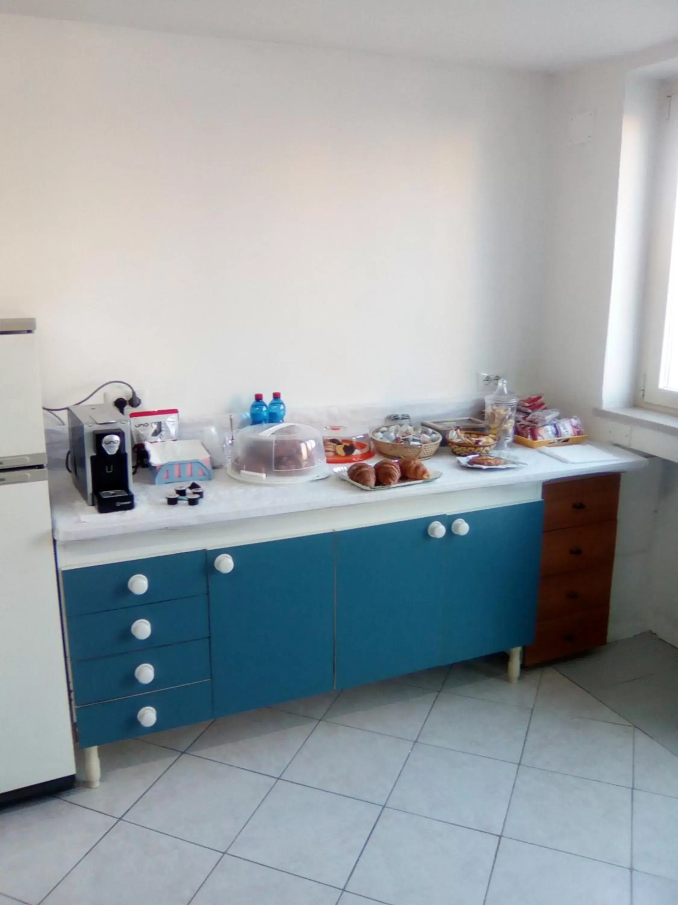Kitchen or kitchenette, Kitchen/Kitchenette in Terrazza sul Mare