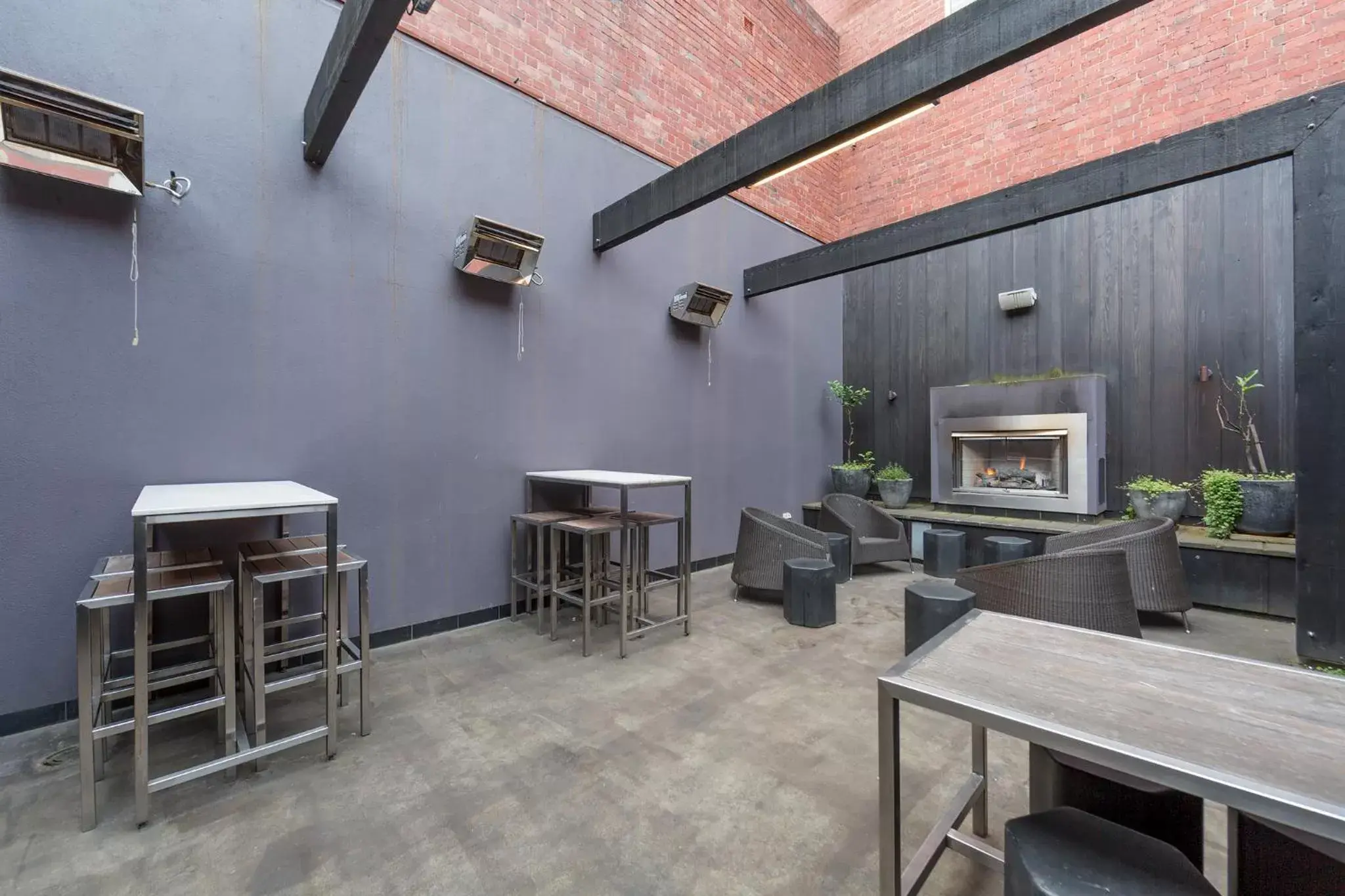 Balcony/Terrace, Dining Area in Customs House Hotel