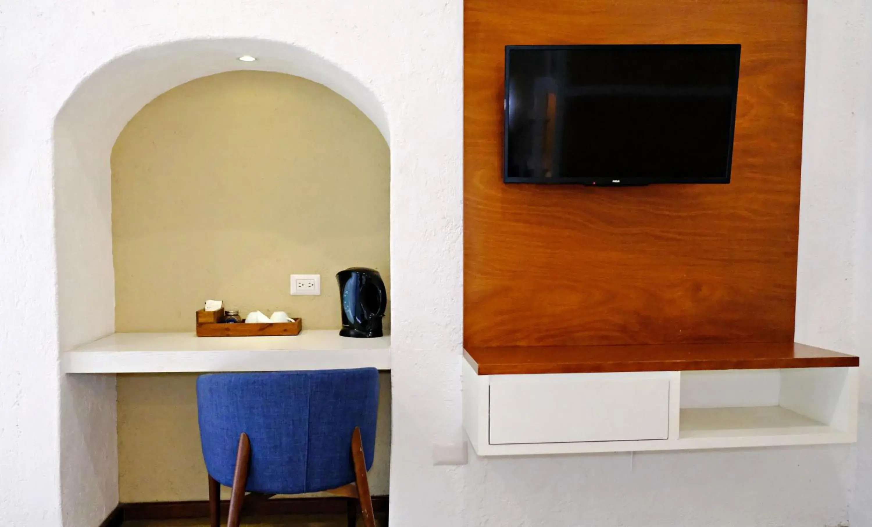 TV and multimedia, TV/Entertainment Center in Casa Pepe Puebla