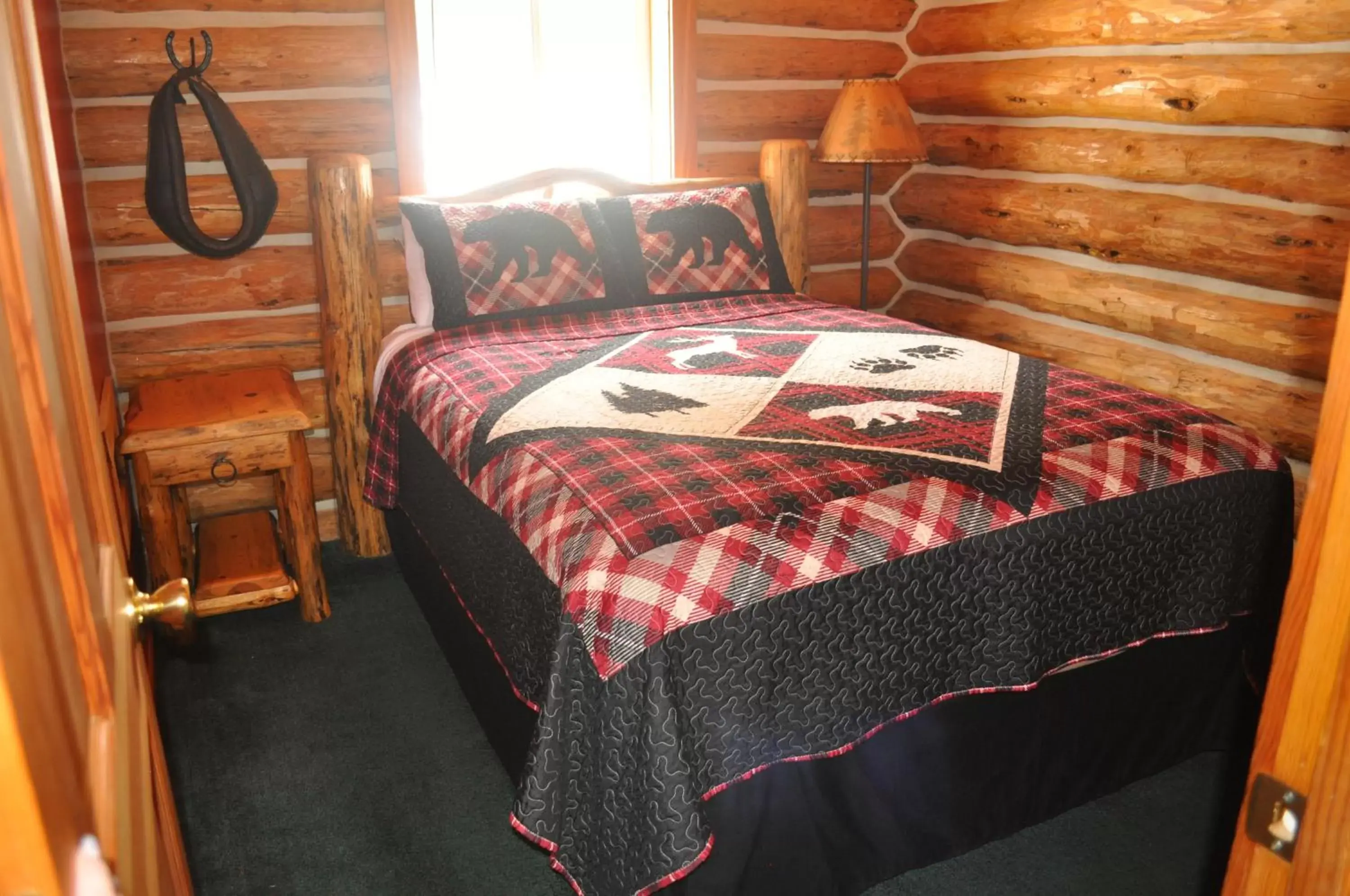 Bedroom, Bed in Crooked Creek Guest Ranch