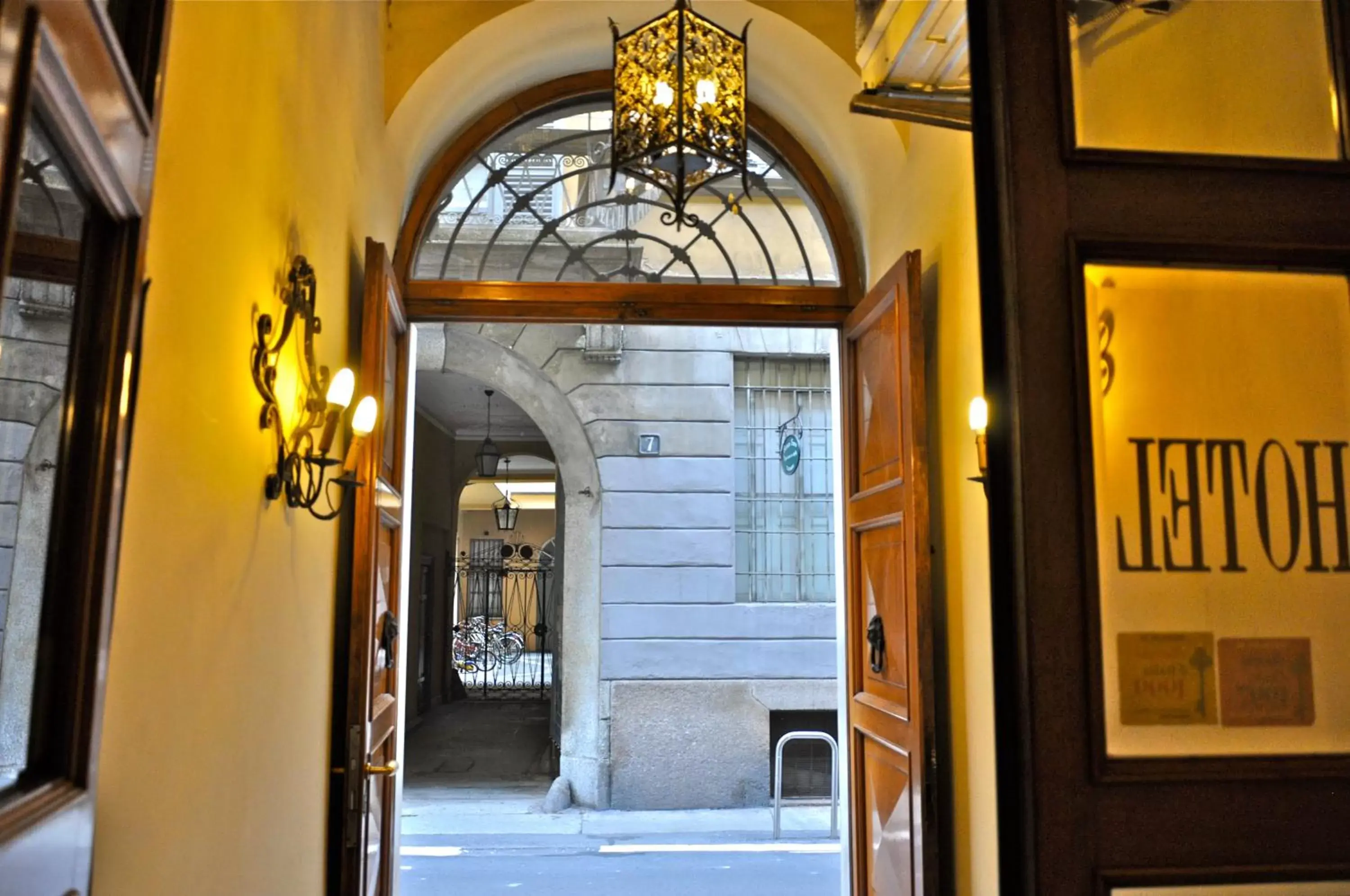 Facade/entrance in Hotel Vecchia Milano