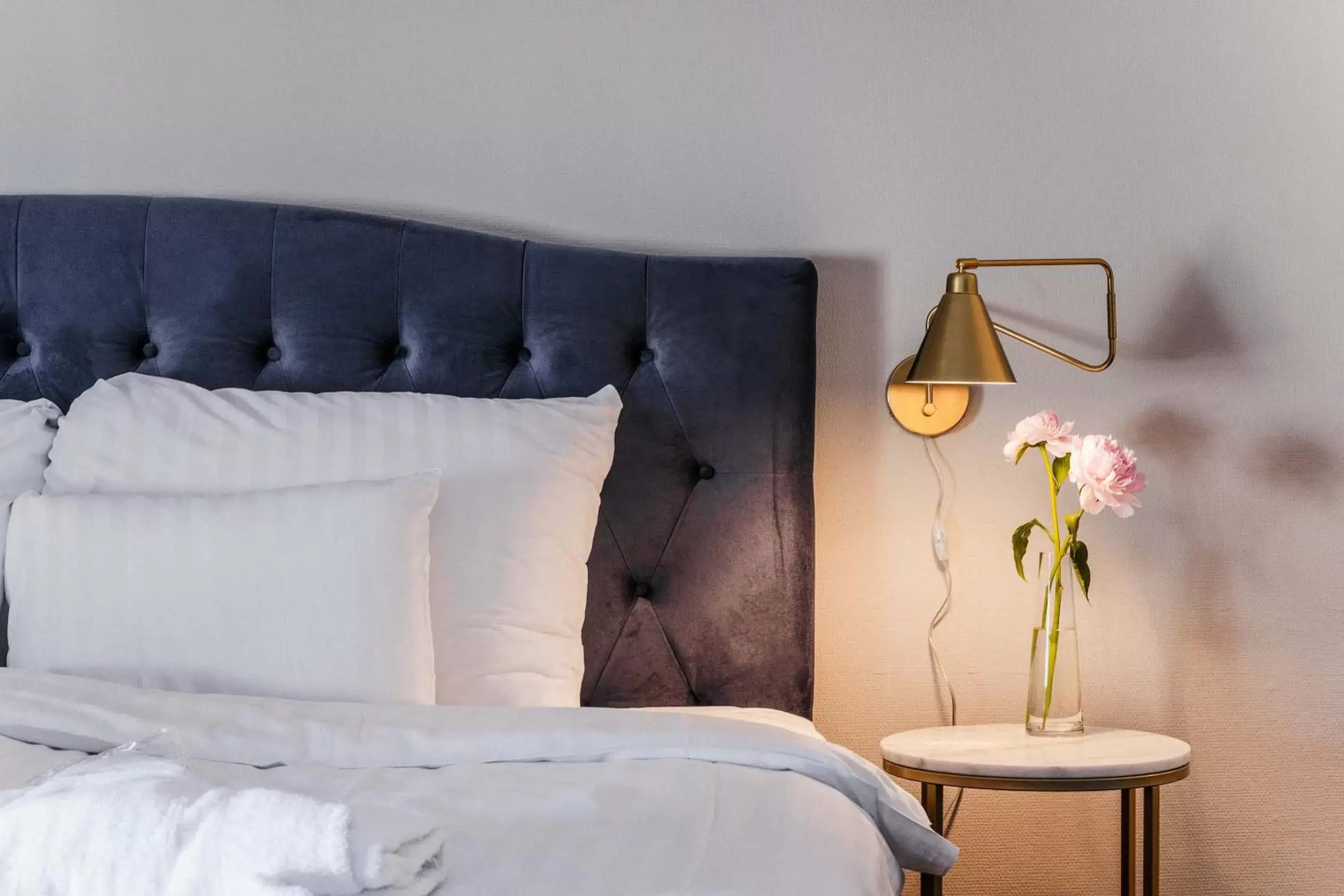 Photo of the whole room, Bed in Piteå Stadshotell Photo of the whole room, Bed in Piteå Stadshotell